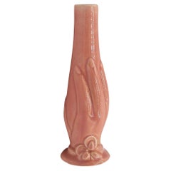 Vaso "ALC" di Lorle Pottery, alto 6", di colore rosa marroncino, risalente alla metà del secolo scorso