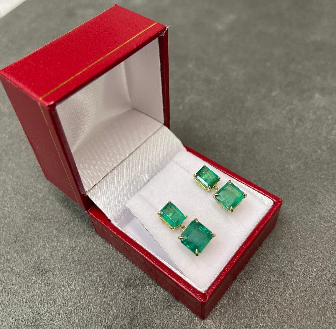 Modern AAA 6tcw High Quality Vivid Green Emerald-Emerald Cut Dangle Gold Earrings 18K For Sale