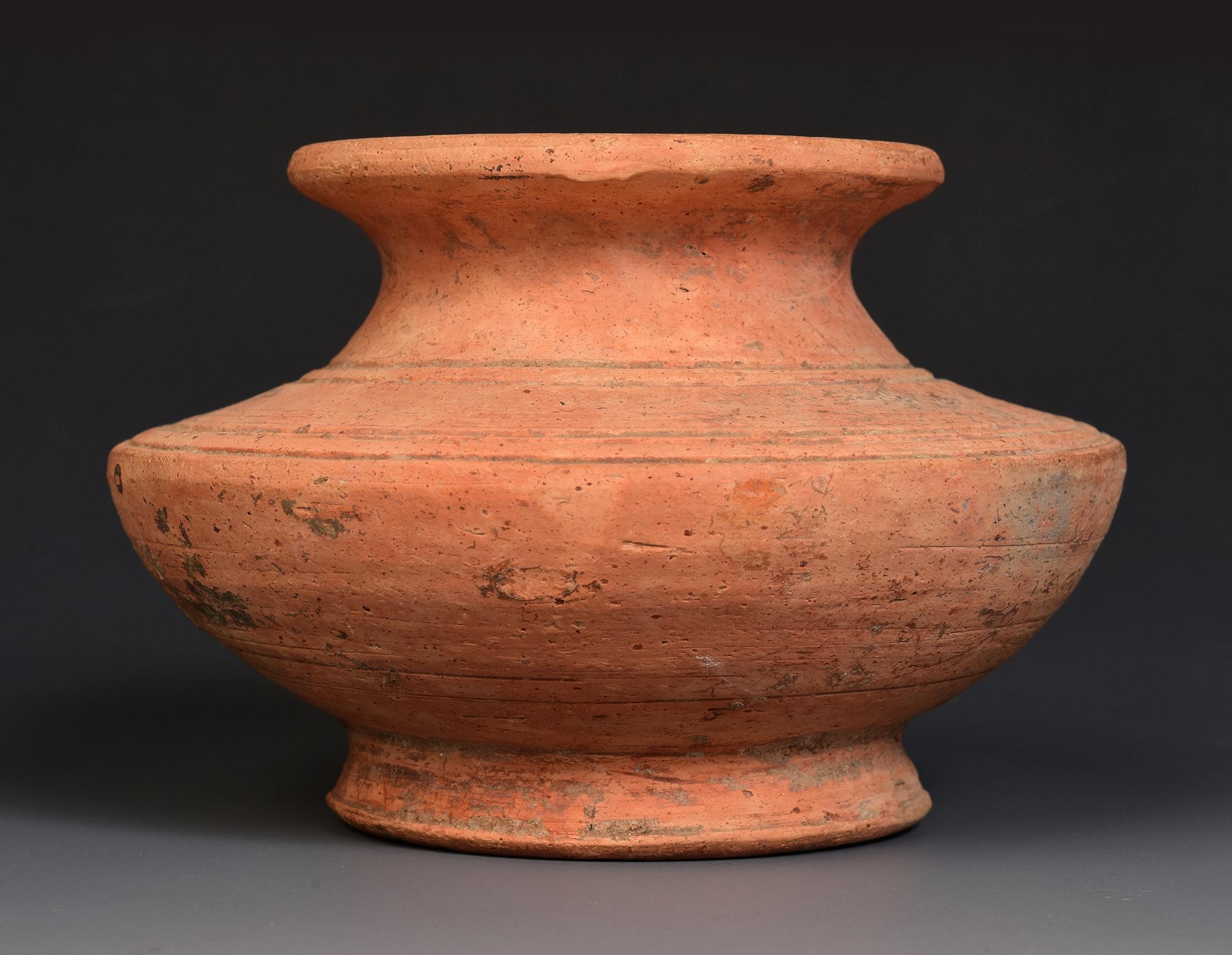 18th Century and Earlier 6th - 7th Century, Pre-Angkor, Antique Khmer Pottery Jar For Sale