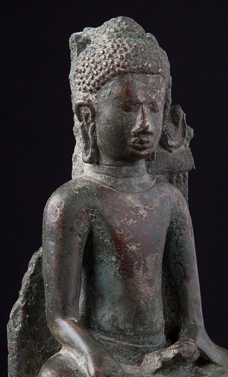 6th - 8th Century Special Bronze Pyu Buddha Statue from Burma Original Buddhas For Sale 3