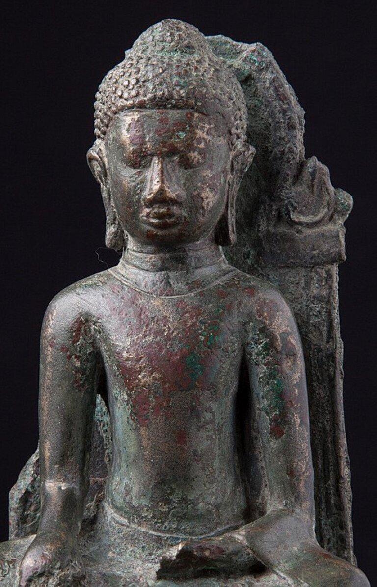 6th - 8th Century Special Bronze Pyu Buddha Statue from Burma Original Buddhas For Sale 4