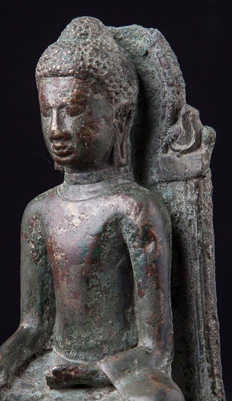 6th - 8th Century Special Bronze Pyu Buddha Statue from Burma Original Buddhas For Sale 5