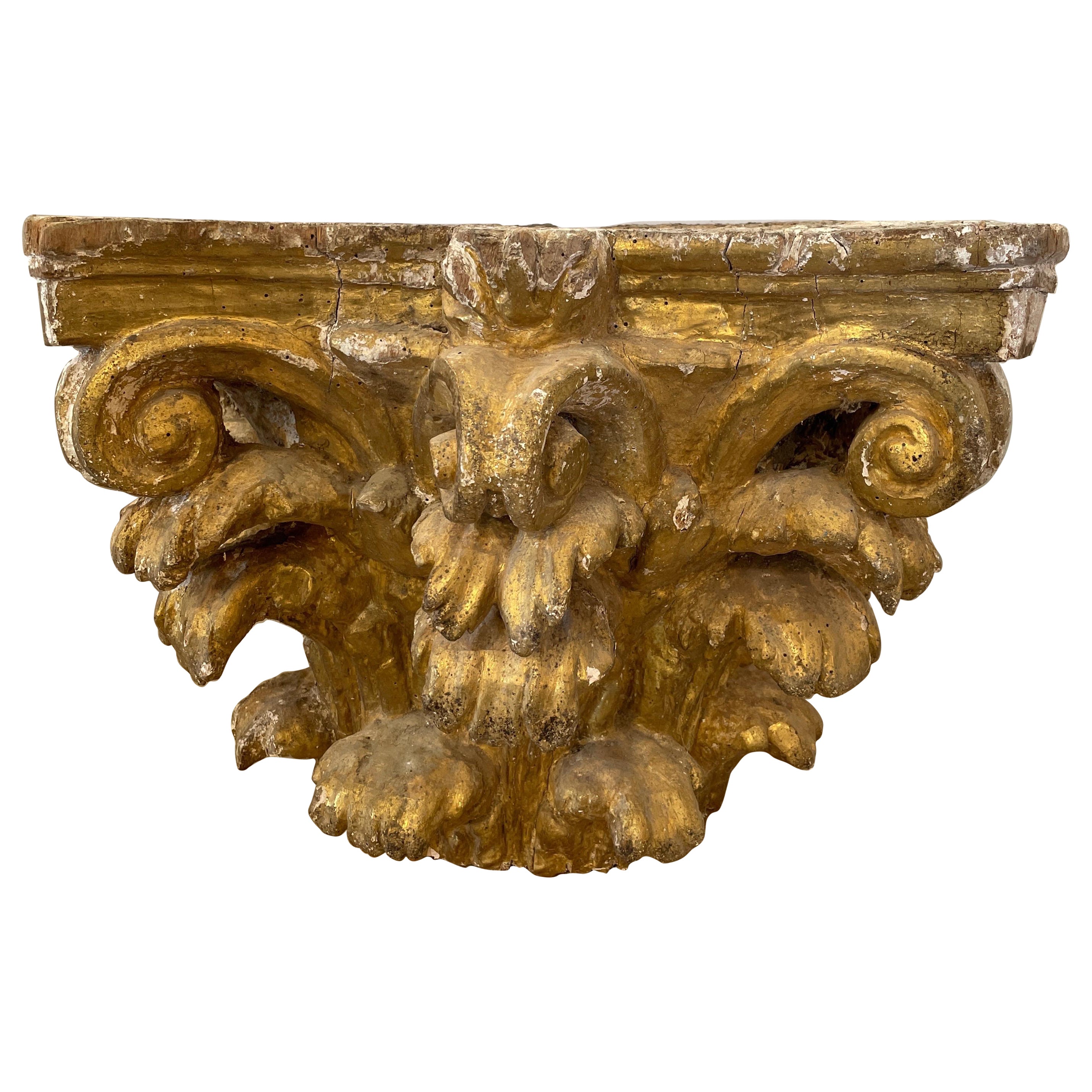 !6. Jahrhundert, geschnitztes vergoldetes Wood Wood Kapitell