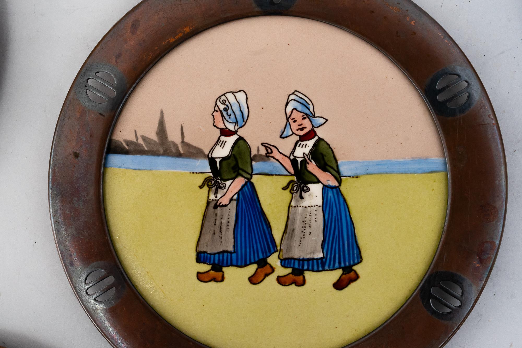 6x art deco kupfer kermaik untersetzer Wien um 1920s ( einer geknackt ) 1920s (Österreichisch) im Angebot