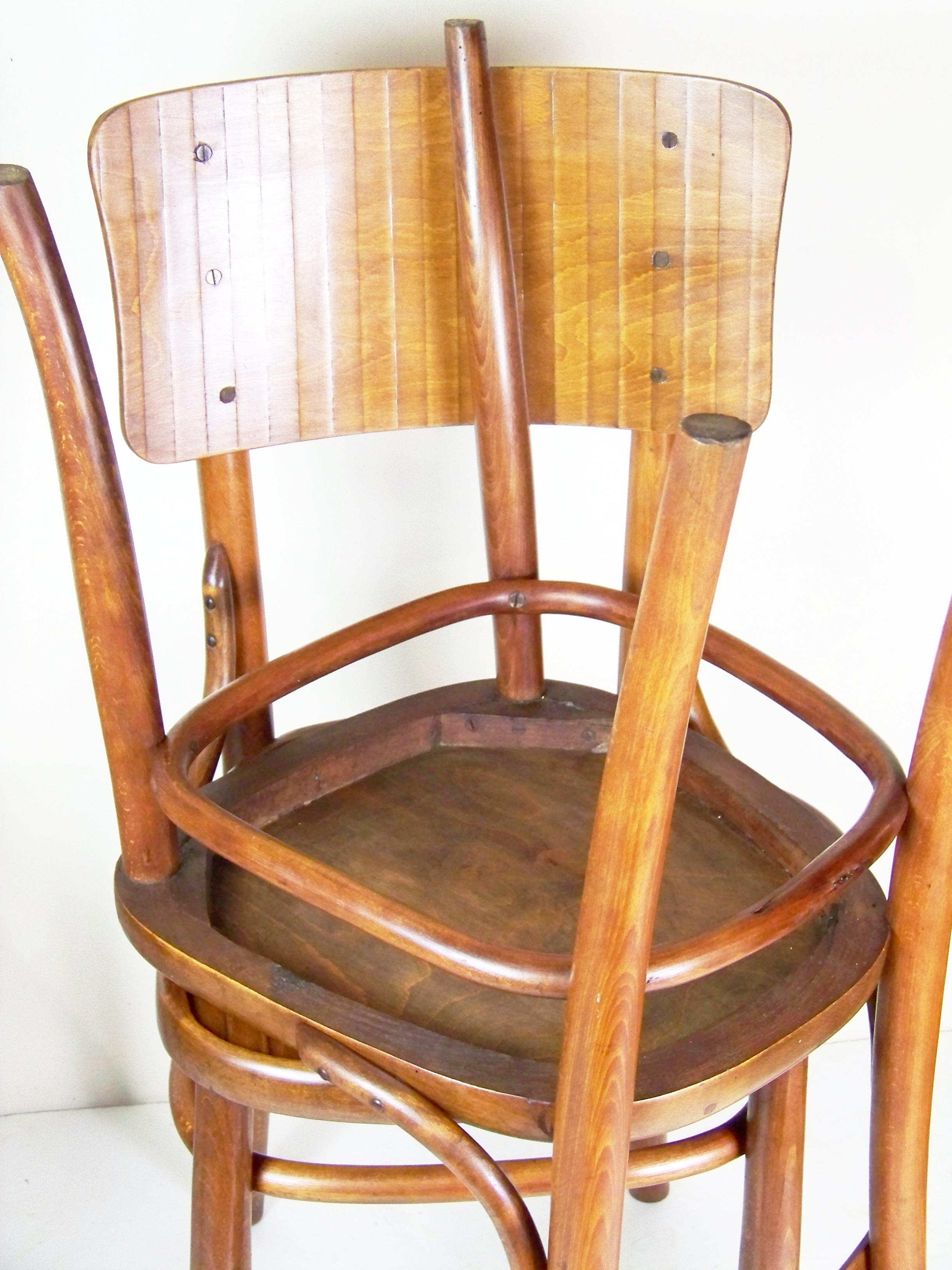 6x Thonet chairs Nr. 157 For Sale 2