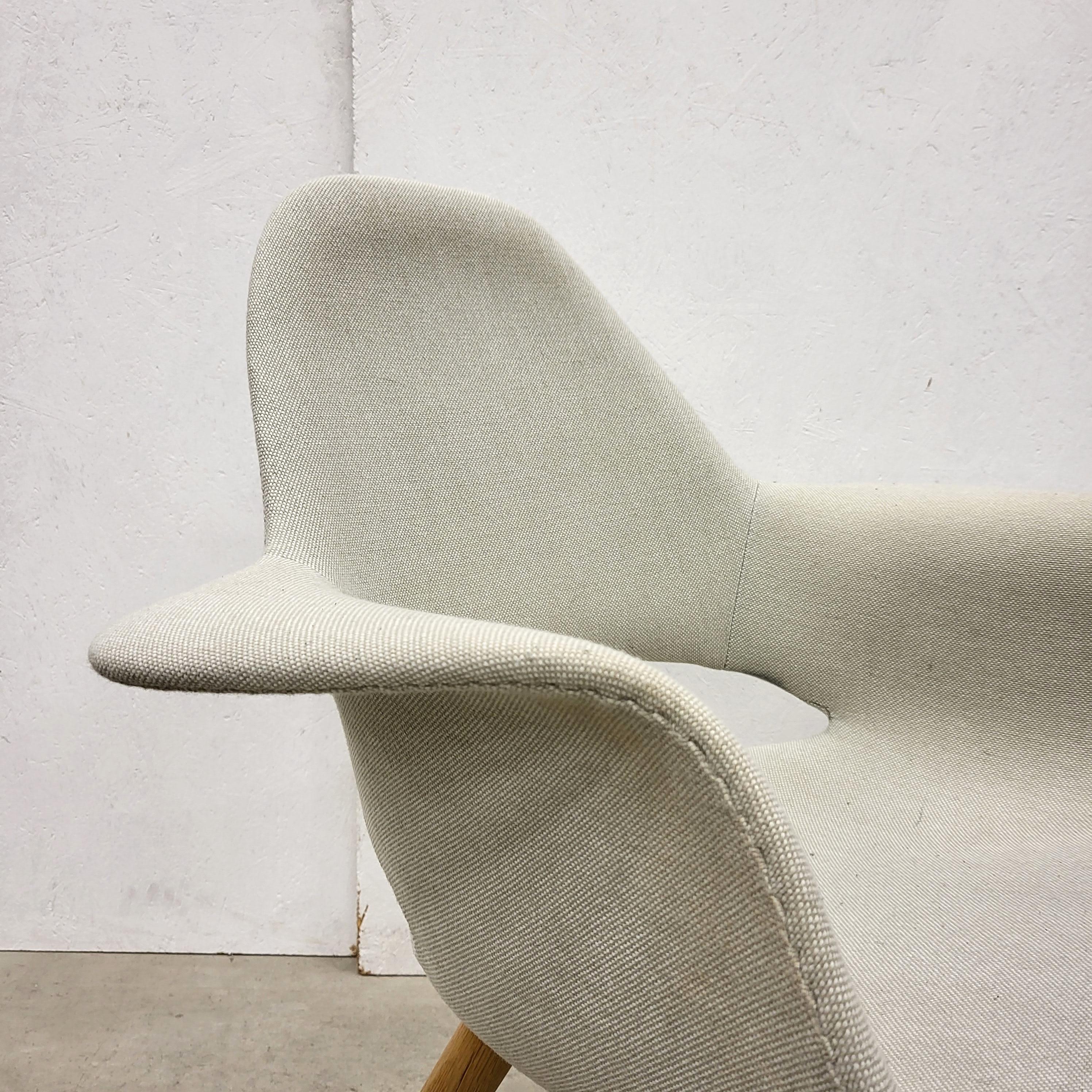 Contemporary Vitra Organic Chair by Charles Eames & Eero Saarinen