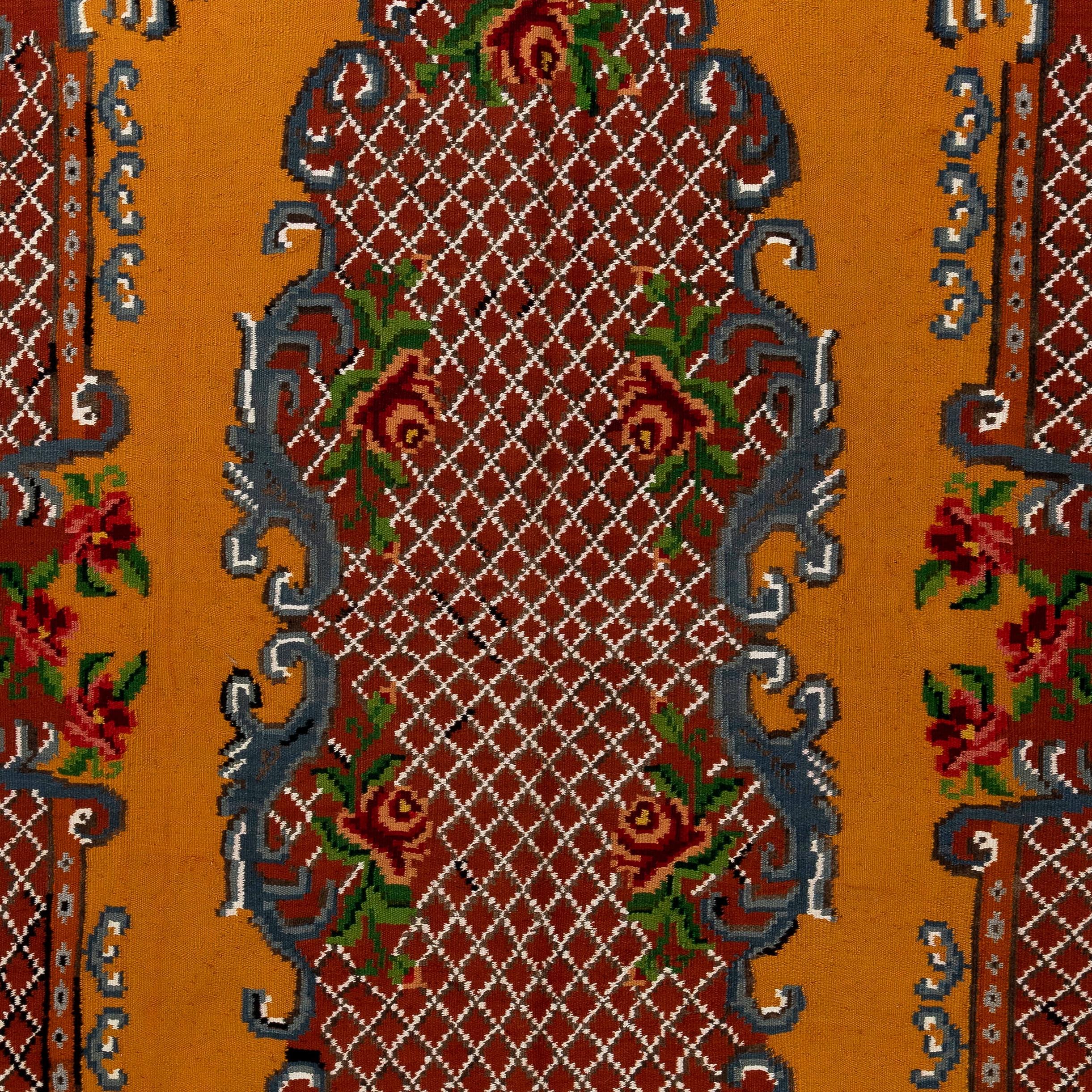 6x10 ft. bessarabischer Wollkelim. Handgefertigter moldonischer Wandbehang. Teppich mit Rosenmuster (Böhmisch) im Angebot