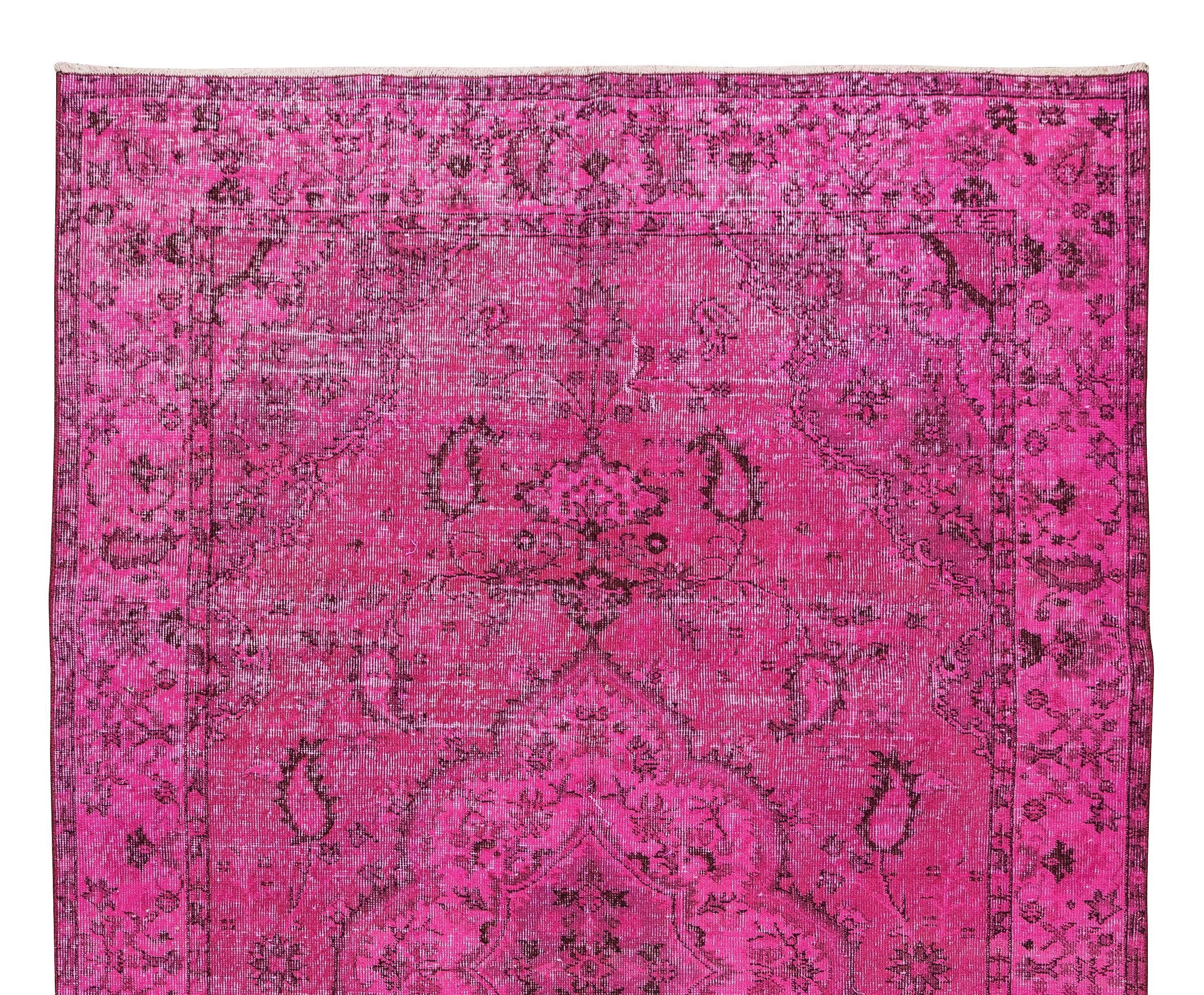 Pink Handmade Turkish Carpet, Modern Rug for Dining Room or Living Room In Good Condition For Sale In Philadelphia, PA