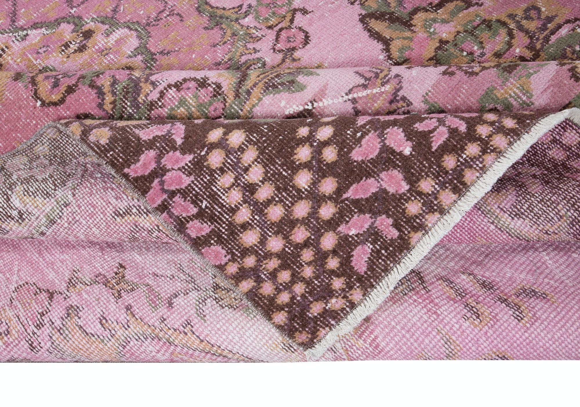 Hand-Woven 6x10 Ft Rose Pink Handmade Wool Area Rug from Turkey, Great 4 Modern Interiors For Sale
