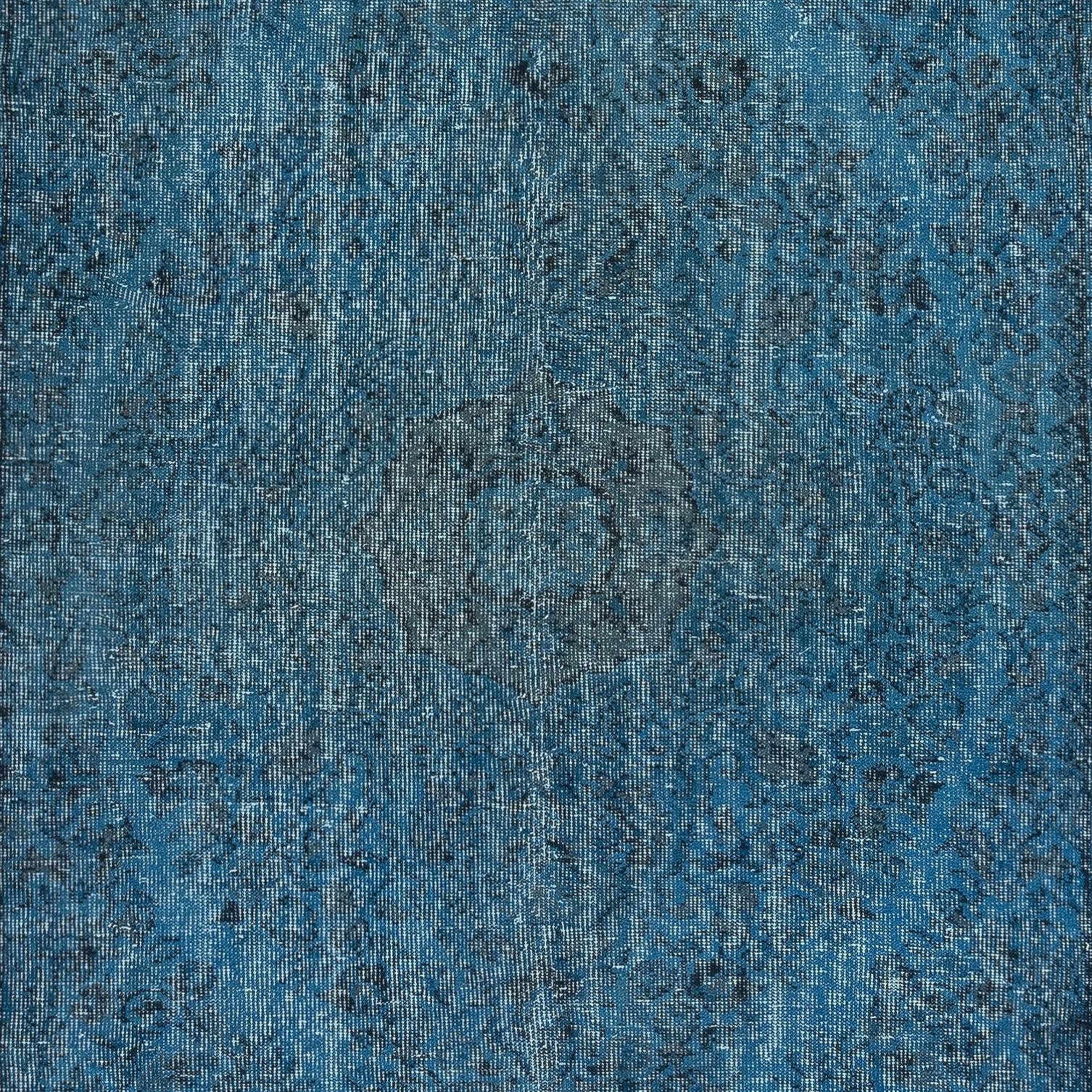 Noué à la main 6x10 Ft Tapis turc vintage redyed in Blue Color pour les intérieurs modernes en vente