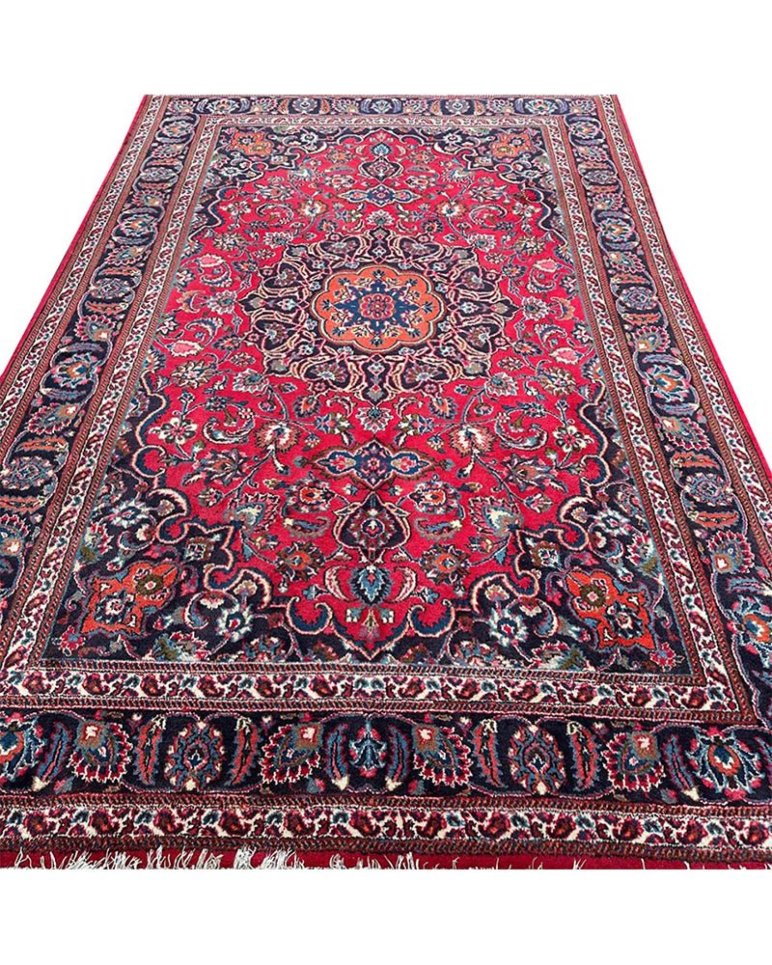 Autre 6x10 Hand Knotted Old Mashad Area Rug en vente
