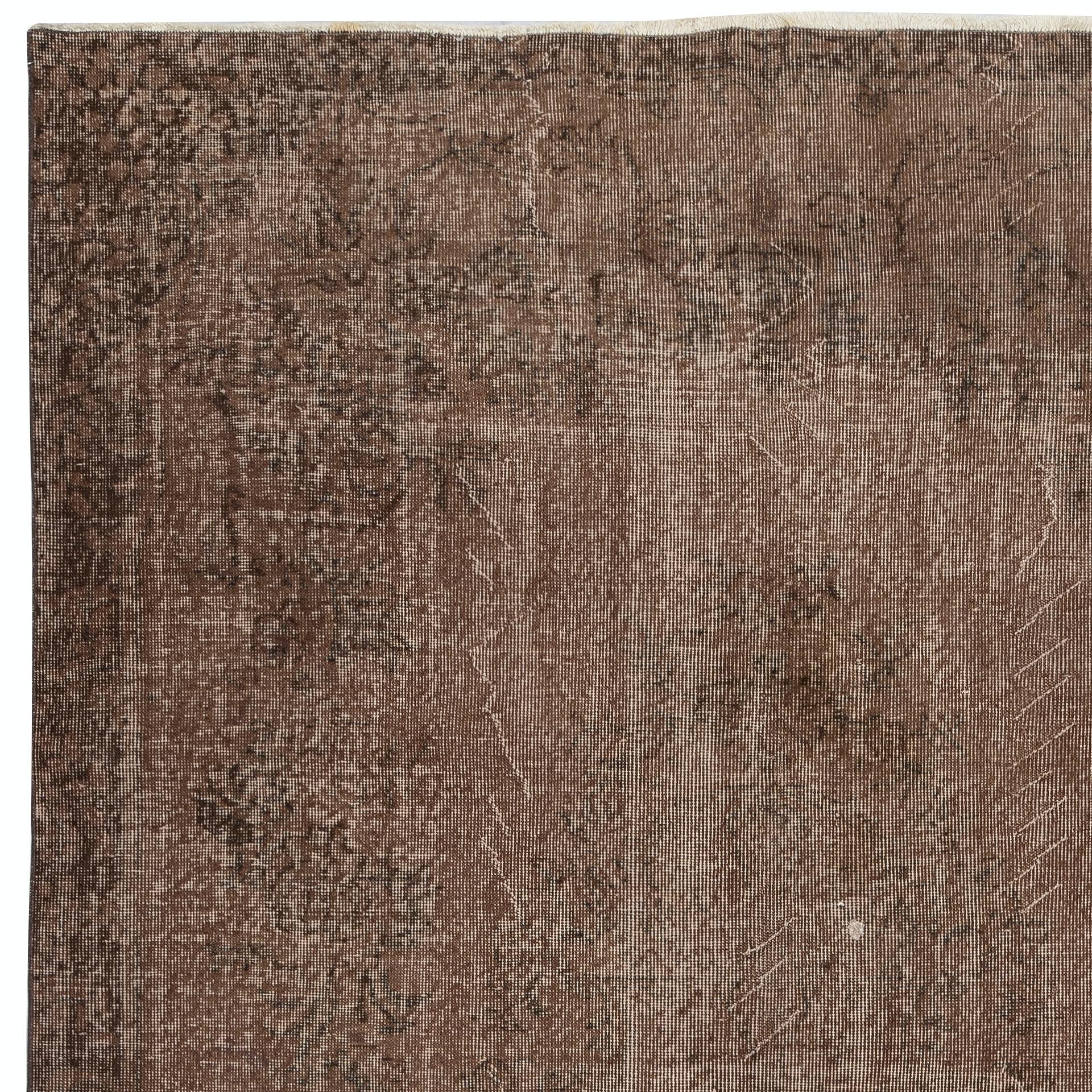 6x10.2 Ft Moderner handgefertigter türkischer Teppich. Brauner Vintage-Teppich für das Wohnzimmer im Zustand „Gut“ im Angebot in Spring Valley, NY
