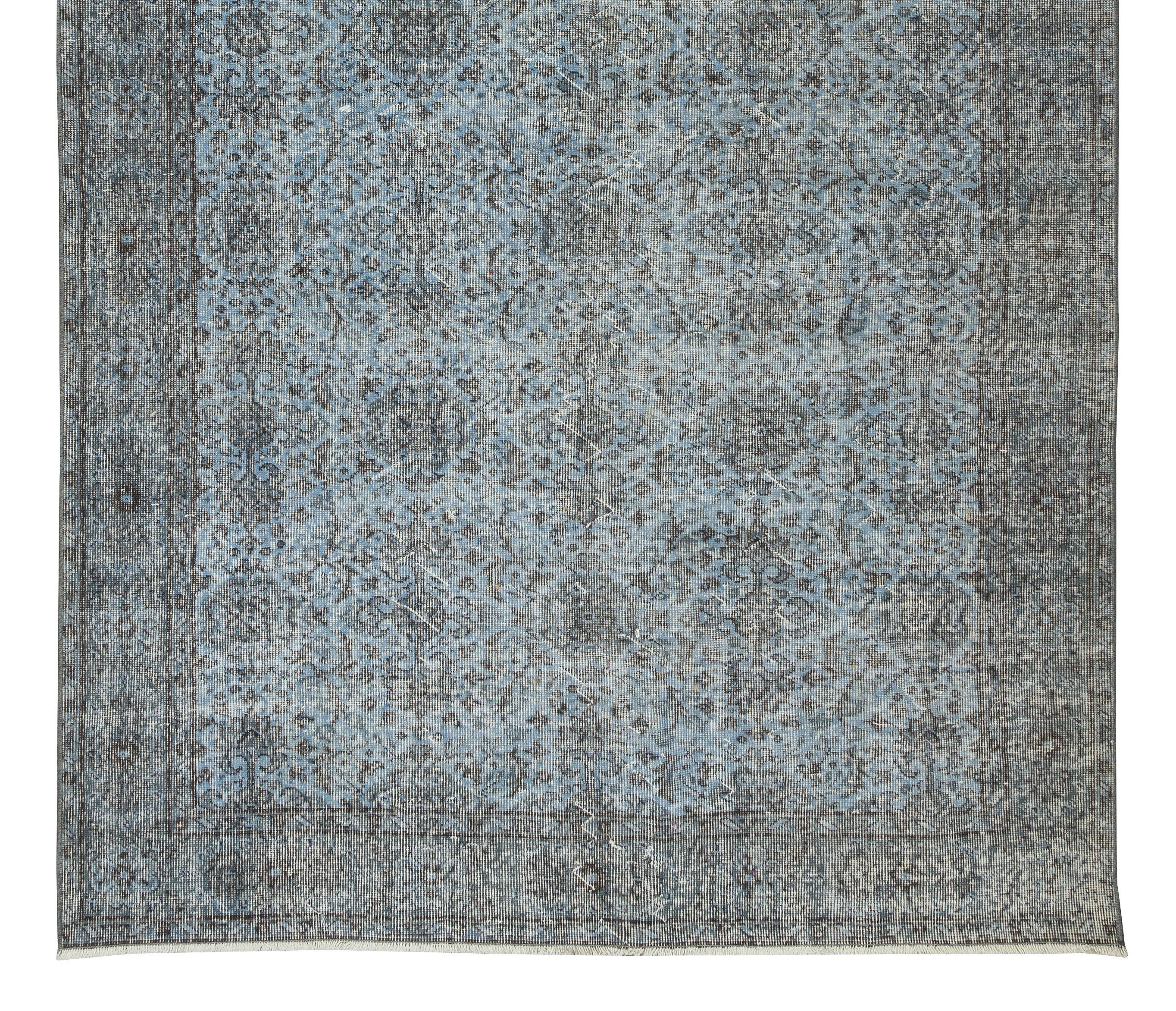 20th Century 6x10.5 Ft Vintage Handmade Turkish Area Rug in Light Blue 4 Modern Interiors For Sale