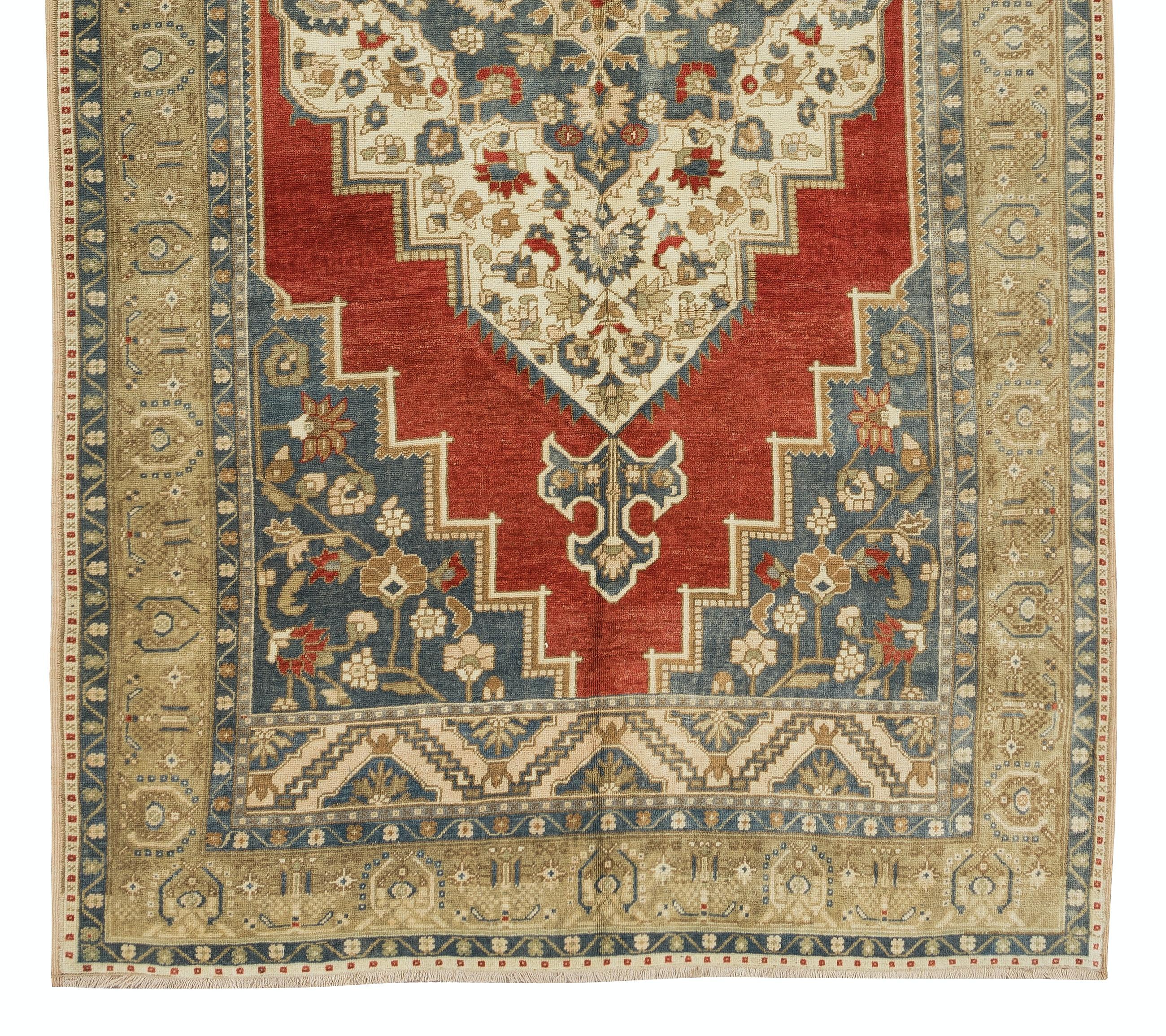 6x11 Ft Vintage Handmade Turkish Tribal Wool Rug, Medallion Design Unique Carpet In Good Condition For Sale In Philadelphia, PA