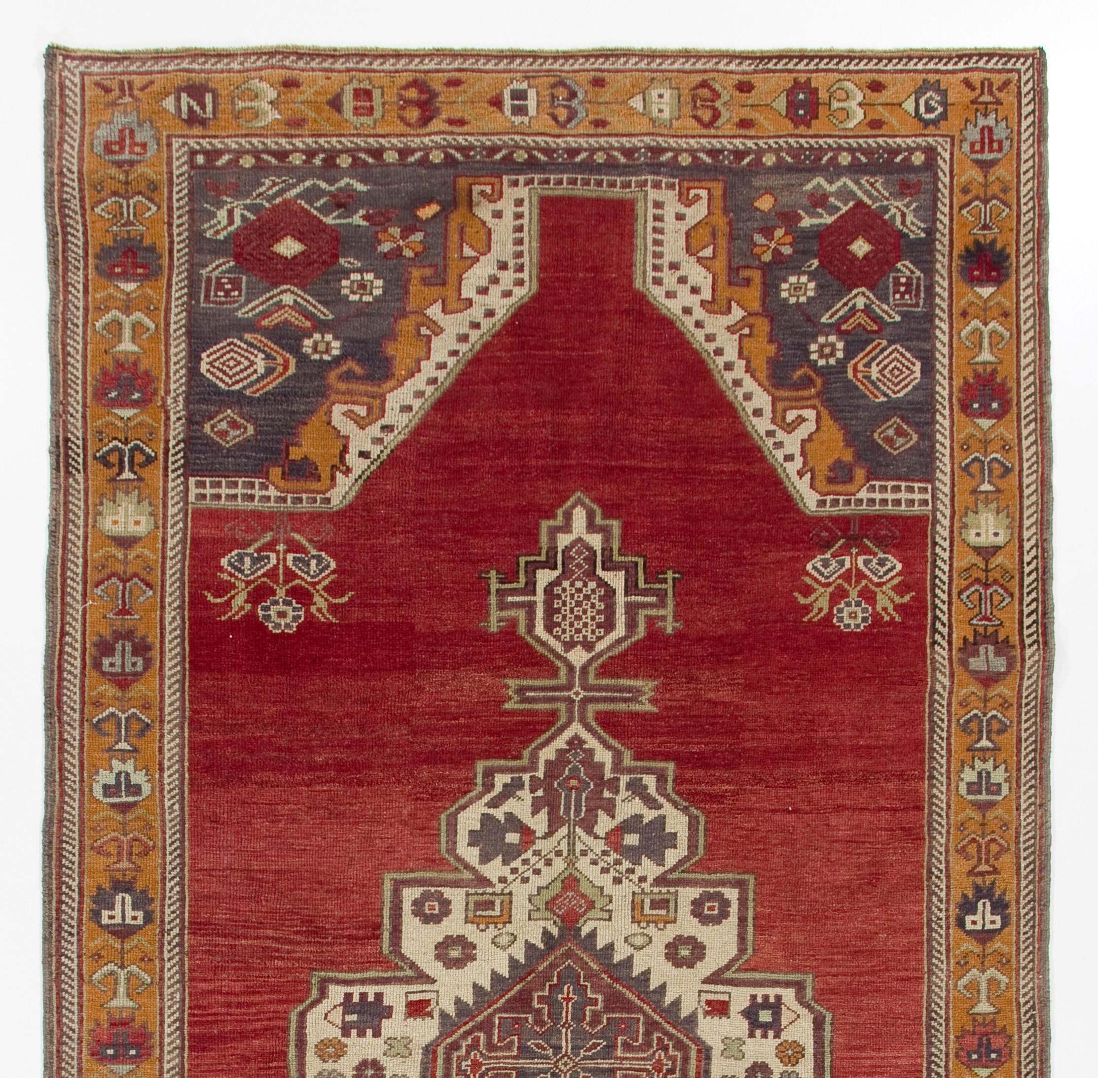 Handgefertigter türkischer Vintage-Teppich in Rot, Indigo und Marigold, 6x12 m, Unikat (Oushak) im Angebot