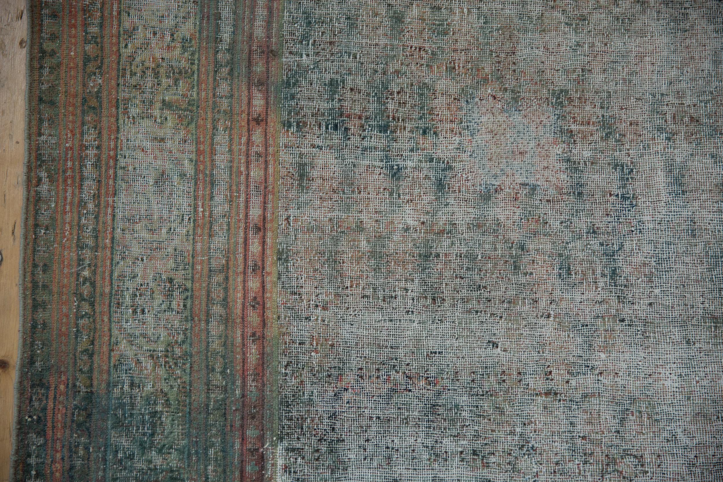 Tappeto Malayer Vintage Distressed In condizioni discrete in vendita a Katonah, NY