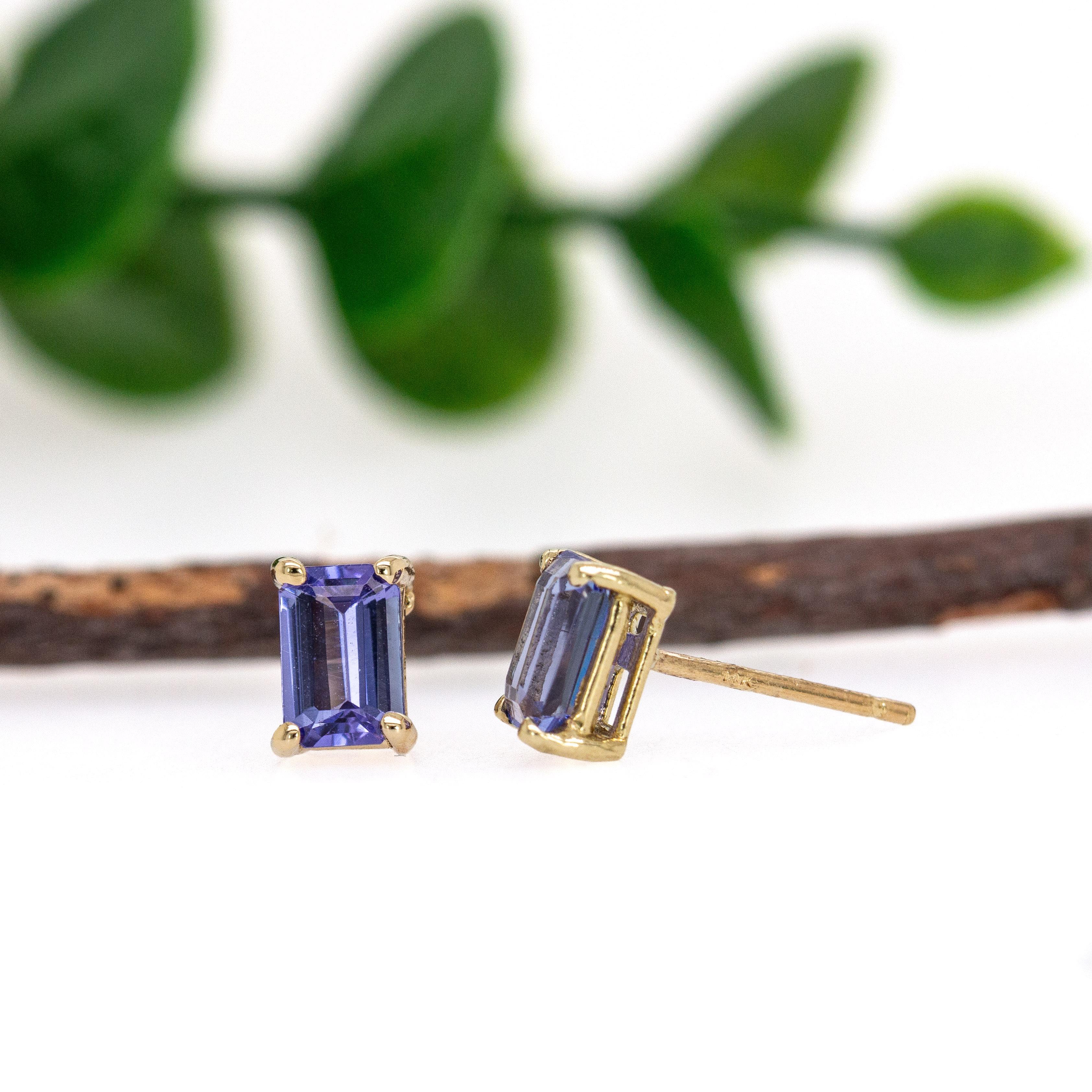 Orecchini solitari di tanzanite 6x4mm in oro giallo massiccio 14K In condizioni Nuovo in vendita a Columbus, OH