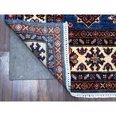 6'x6' Berry Blue Tappeto orientale in lana con medaglioni Super Kazak annodato a mano