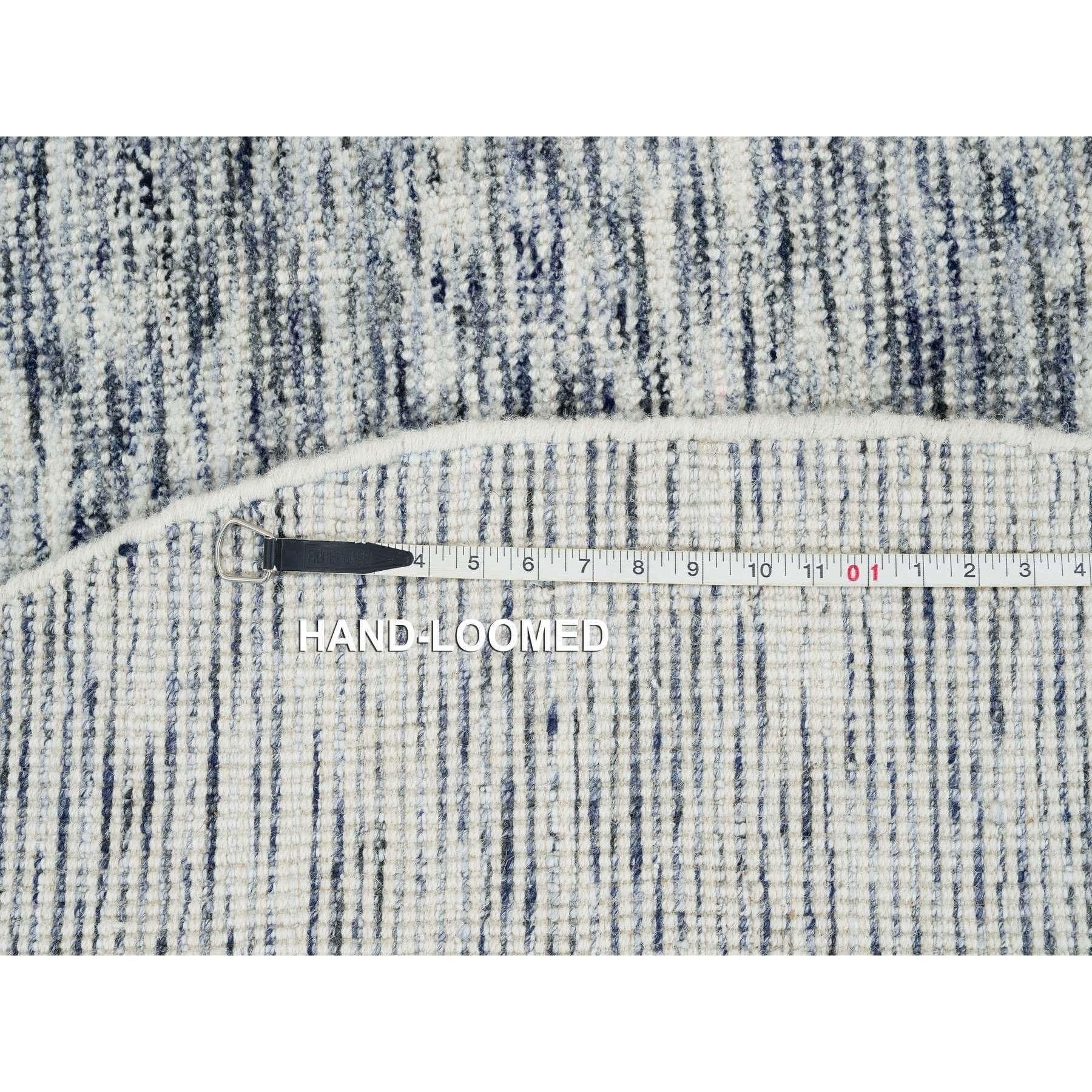 Alfombra redonda 6'x6' Azul y Marfil de pura lana tejida a mano con diseño moderno de estrías Lana en venta