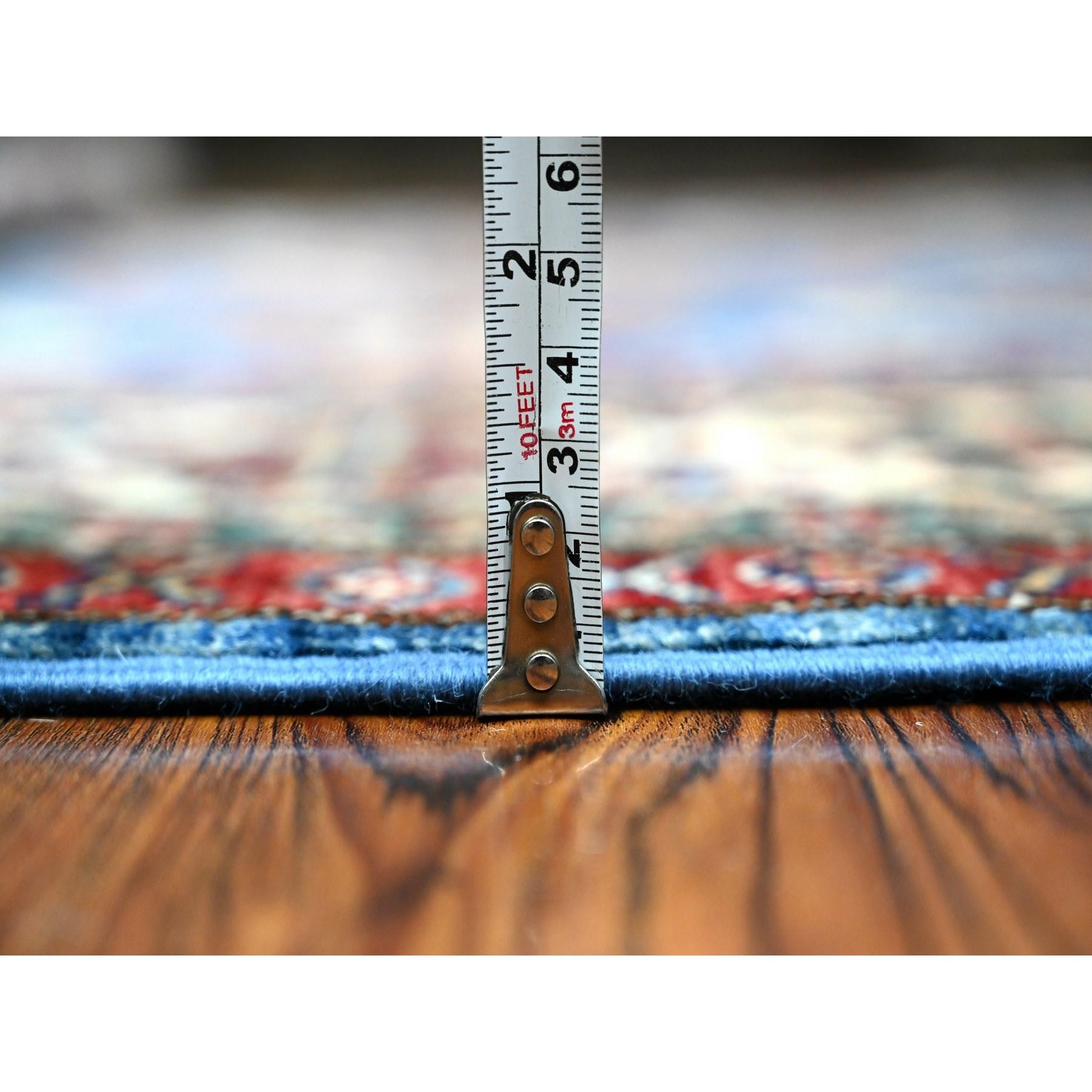 6'x6' Alfombra Oriental Cuadrada de Lana Azul Anudada a Mano con Elementos Tribales Super Kazak Anudado a mano en venta