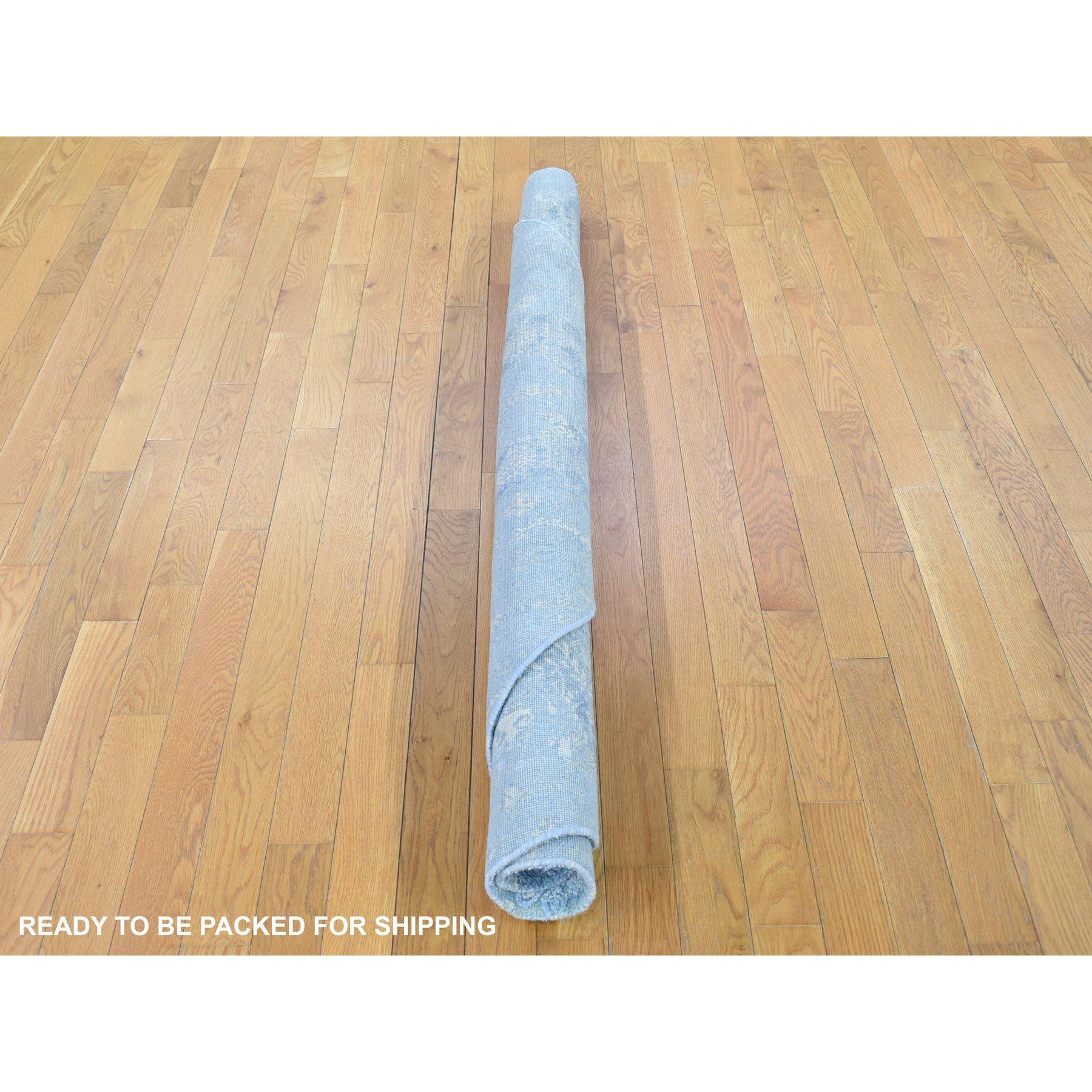 6'x6' Blue Hand Knotted Wool and Pure Silk Jewellery Design Oriental Rug For Sale 1