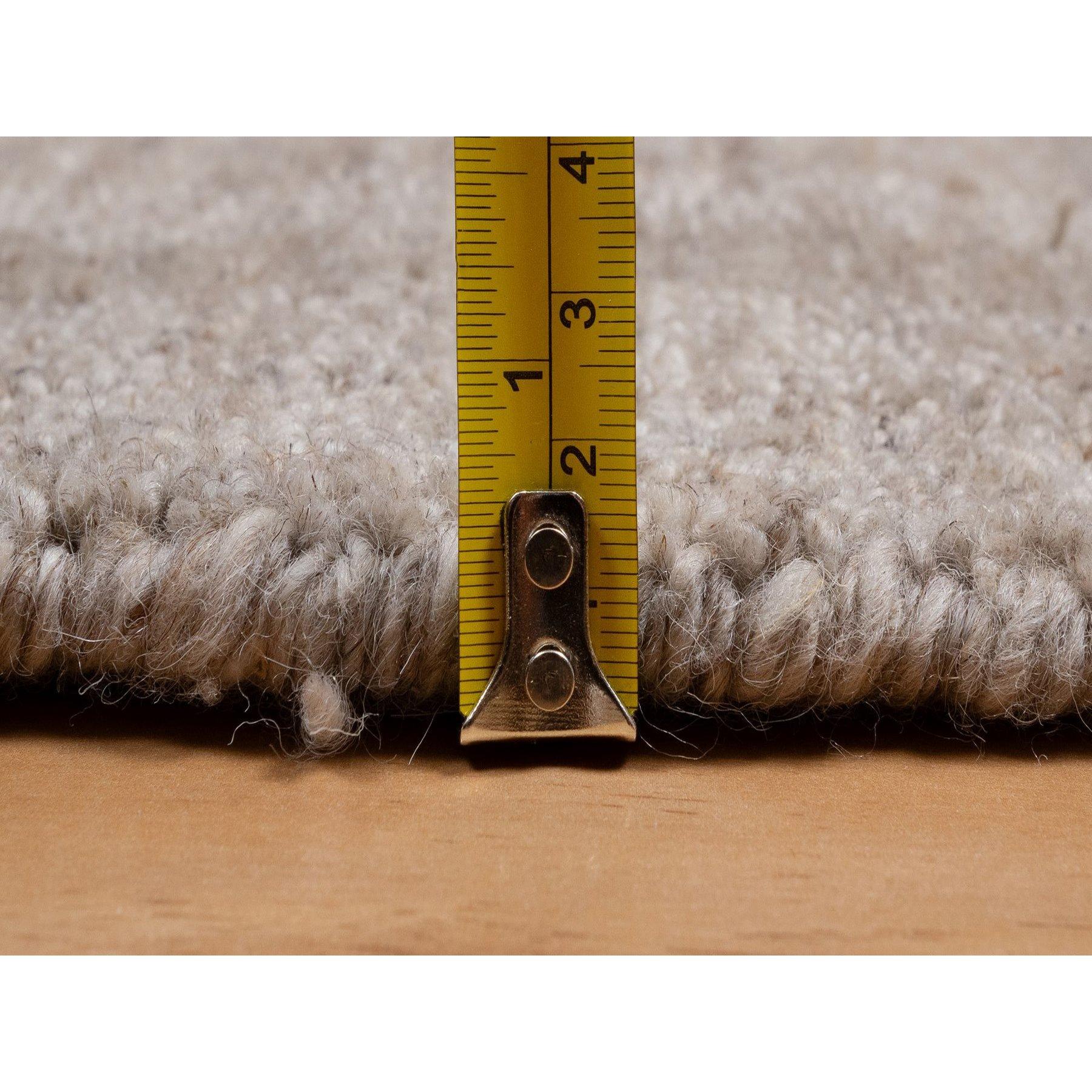 6'x6' Brown Stripes Design Salt and Pepper Hand Effect Loomed Pure Wool Rug (21. Jahrhundert und zeitgenössisch) im Angebot