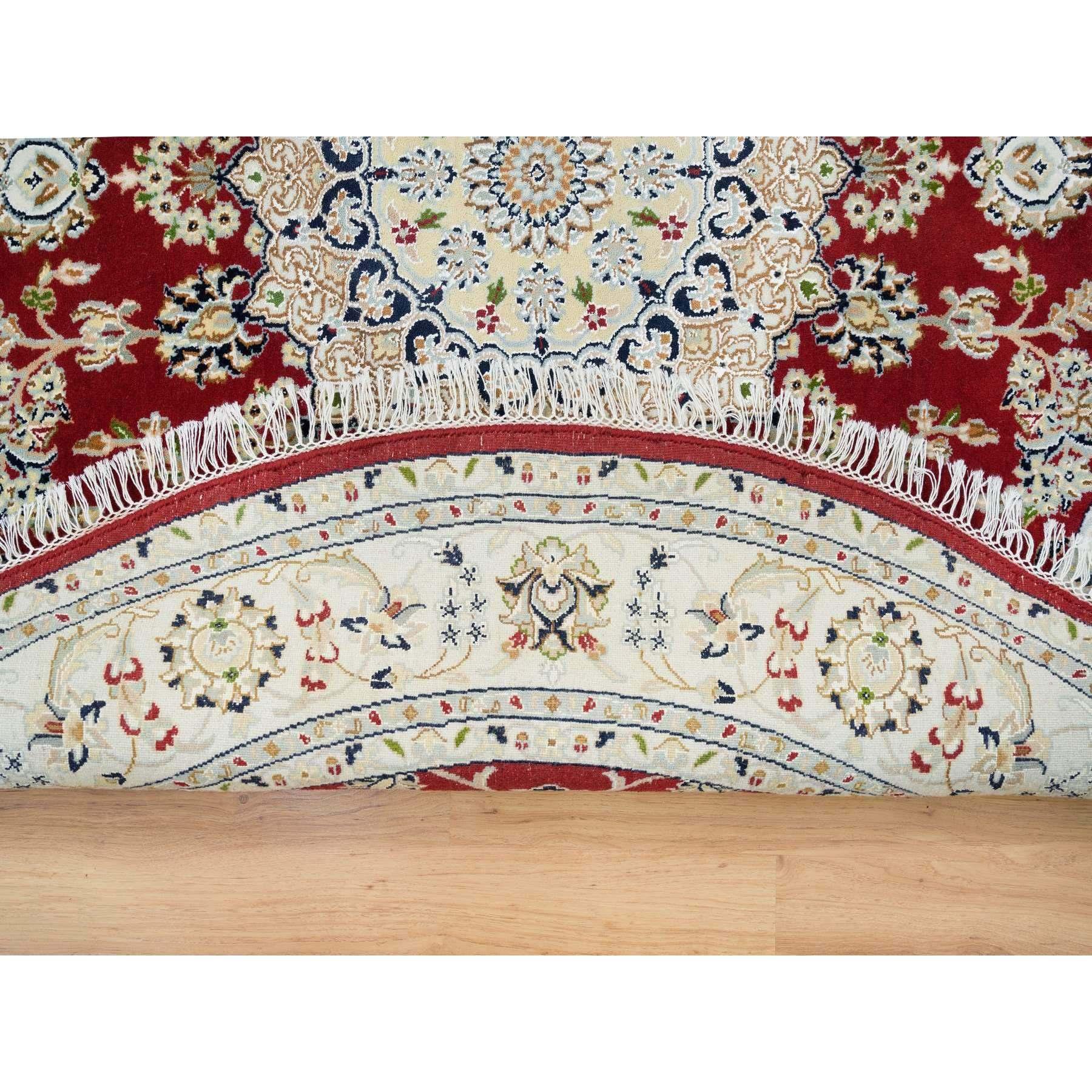 Medievale Tappeto rotondo 6'x6' rosso borgogna Nain Design 250 KPSI in lana annodata a mano in vendita