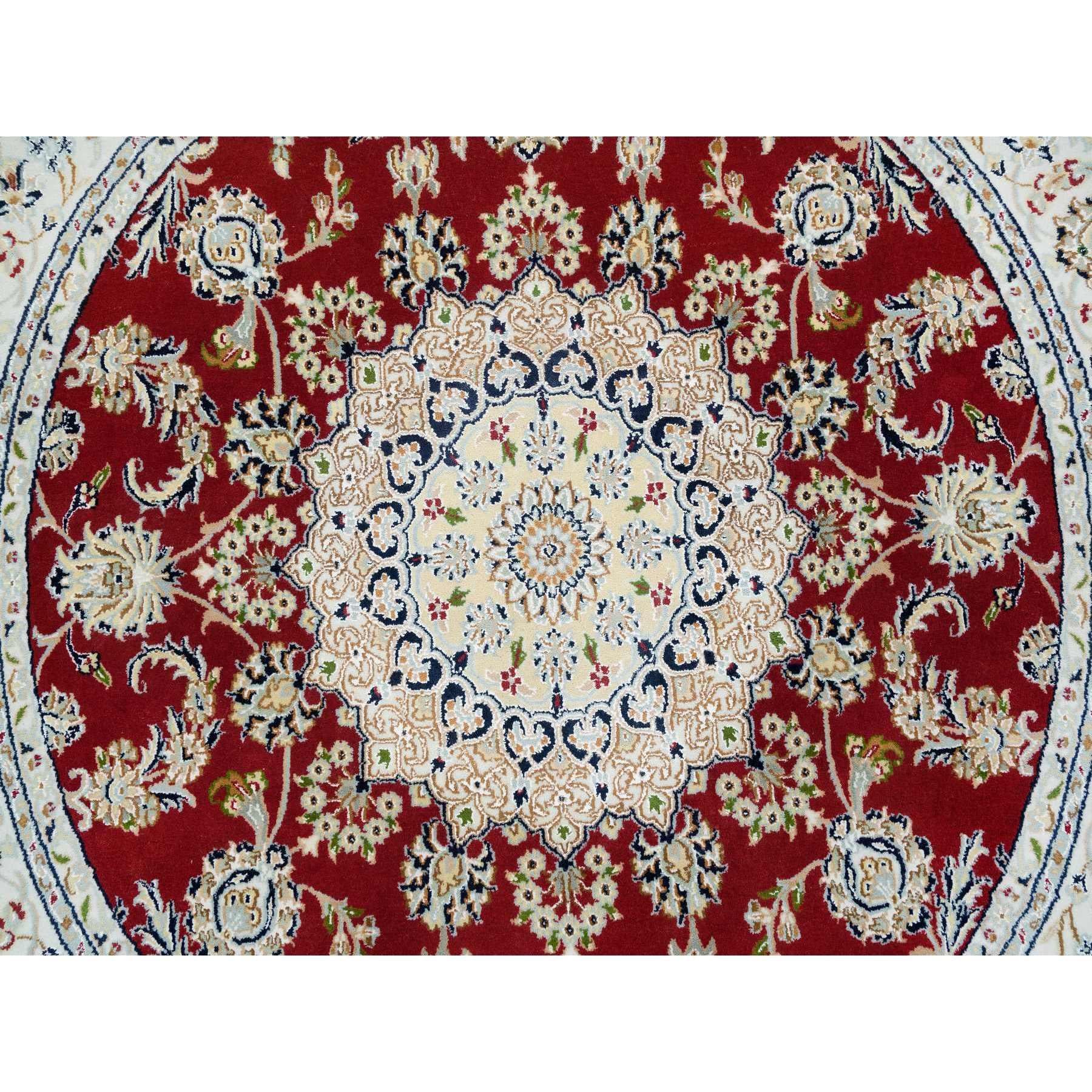 Annodato a mano Tappeto rotondo 6'x6' rosso borgogna Nain Design 250 KPSI in lana annodata a mano in vendita