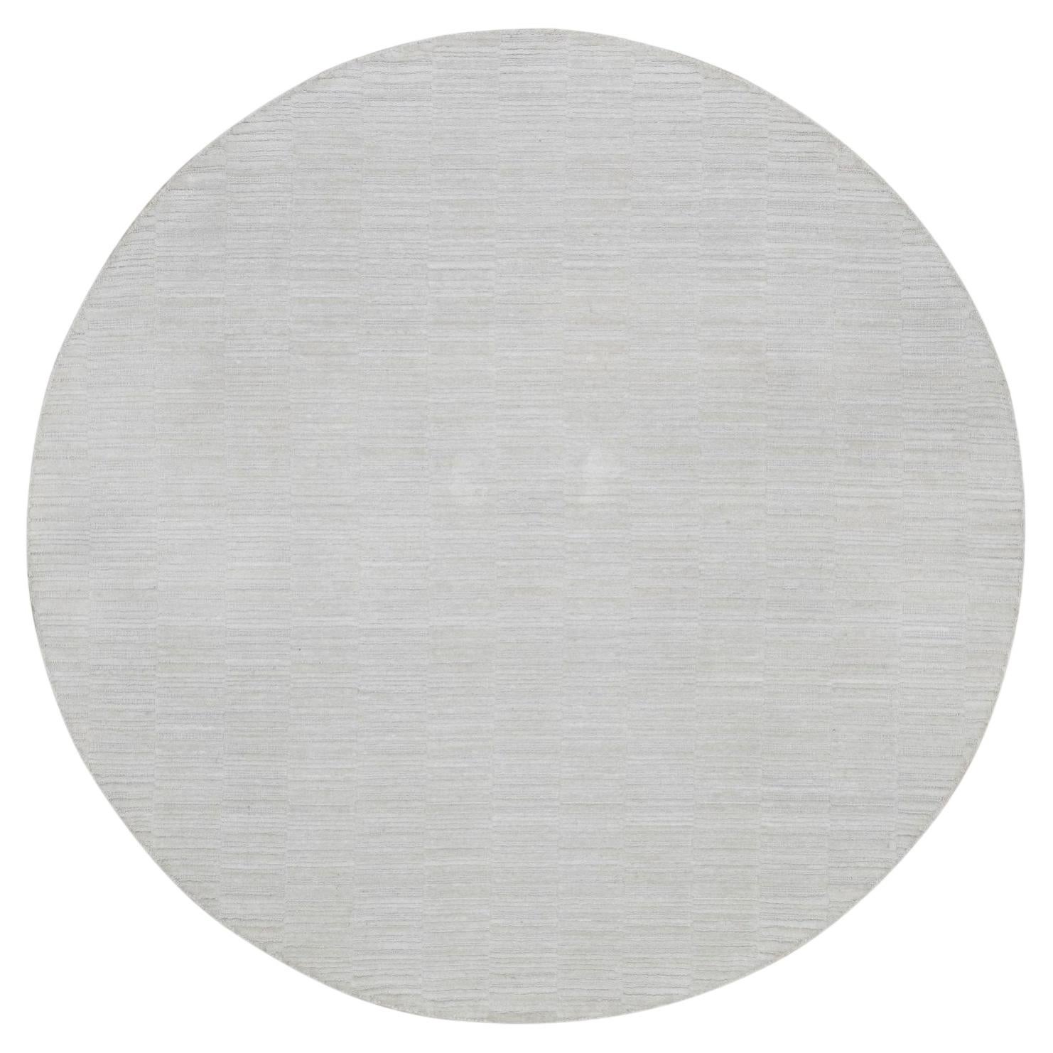 6'x6' Daisy White Hand Loomed Plain Modern Striae Design Polyester Round Rug For Sale