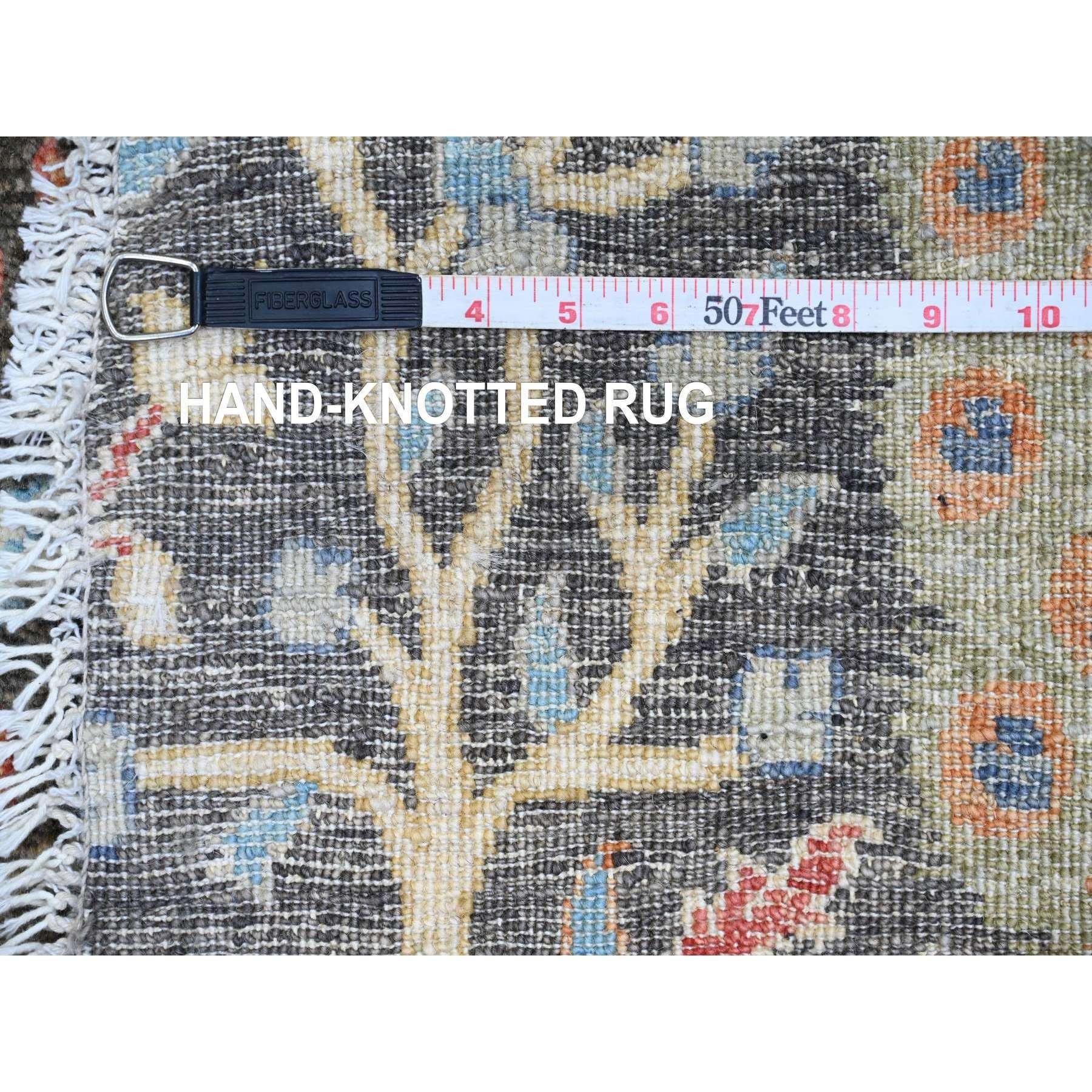 XXIe siècle et contemporain 6'x6' Tapis rond en laine douce grise Afghan Peshawar Birds Design noué à la main en vente