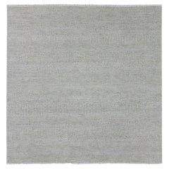 Tappeto quadrato 6'x6' Goose Gray Undyed Wool annodato a mano con un design moderno a base di erbe