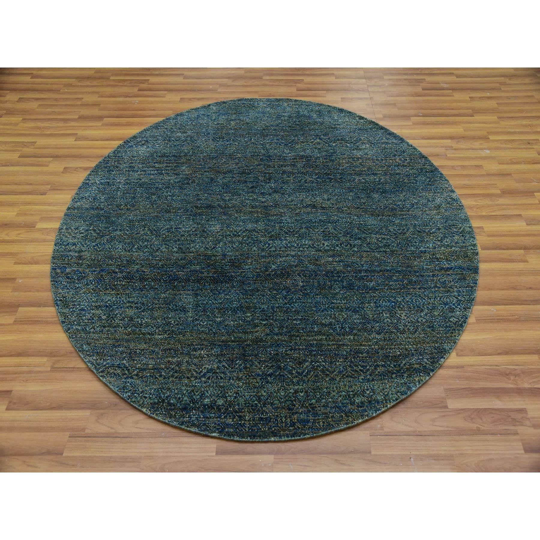 Vert forêt d'Arabie, motif Herat, motif répétitif en forme de diamant sans bordure, ton sur ton, noué à la main, tapis oriental rond
Matières premières : Laine
Latex : Pas de poils 
hauteur : 0,25 pouces
Style : Transitionnel
Couleur primaire :