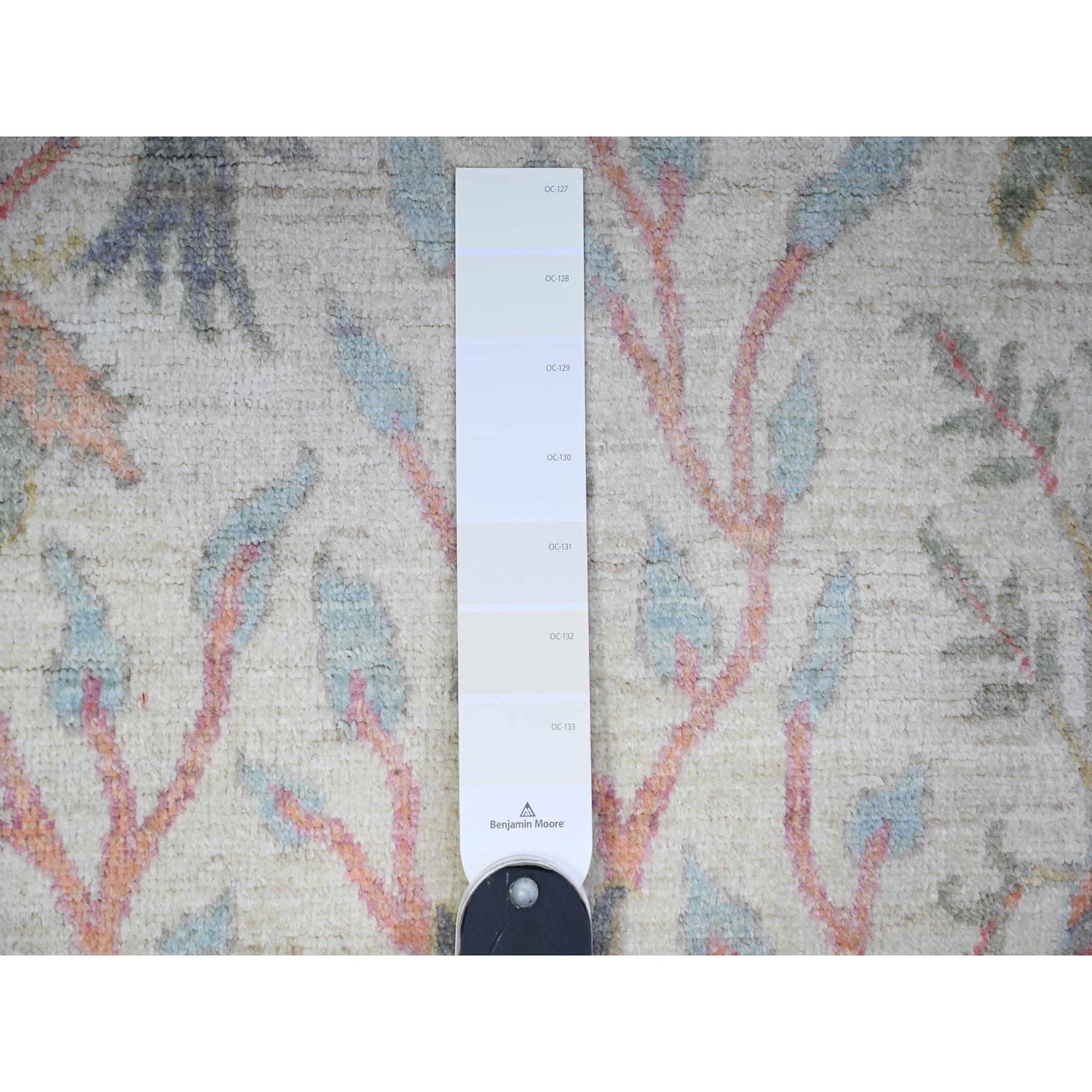 6'x6' Elfenbein Vögel Paradies Hand geknüpft Peshawar Platz Wolle Orientteppich (Oushak) im Angebot