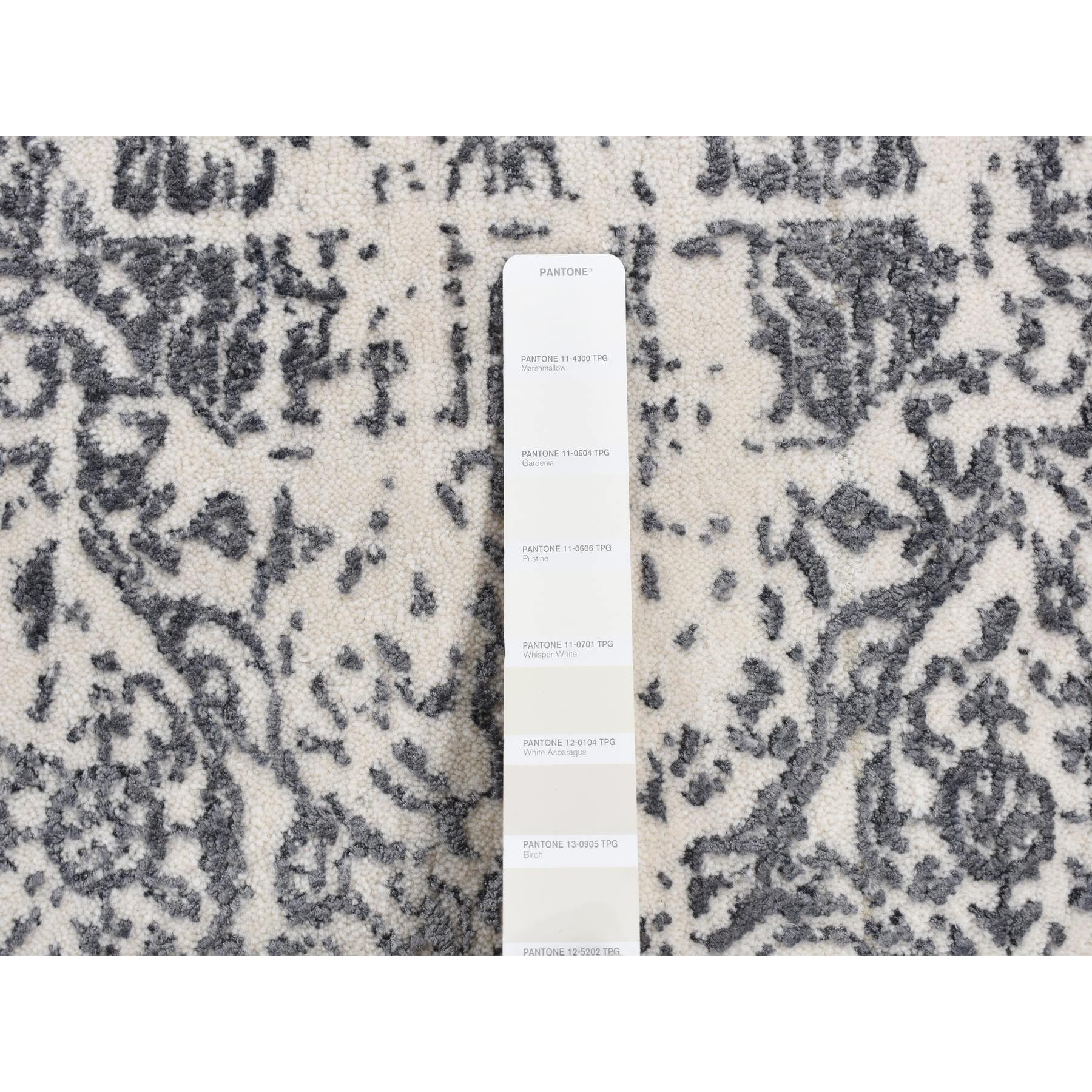 Indien Tapis rond Ivoire 6'x6' Mamluke Design/One Pure Laine Loomé à la main en vente