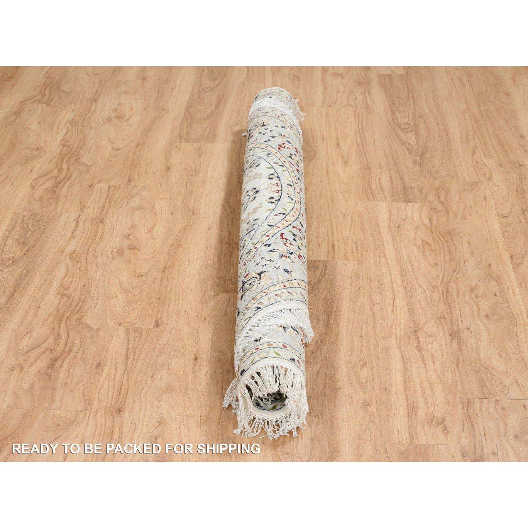 6'x6' Ivory Nain with Center Medallion Flower Design Tappeto in lana annodato a mano In condizioni Nuovo in vendita a Carlstadt, NJ