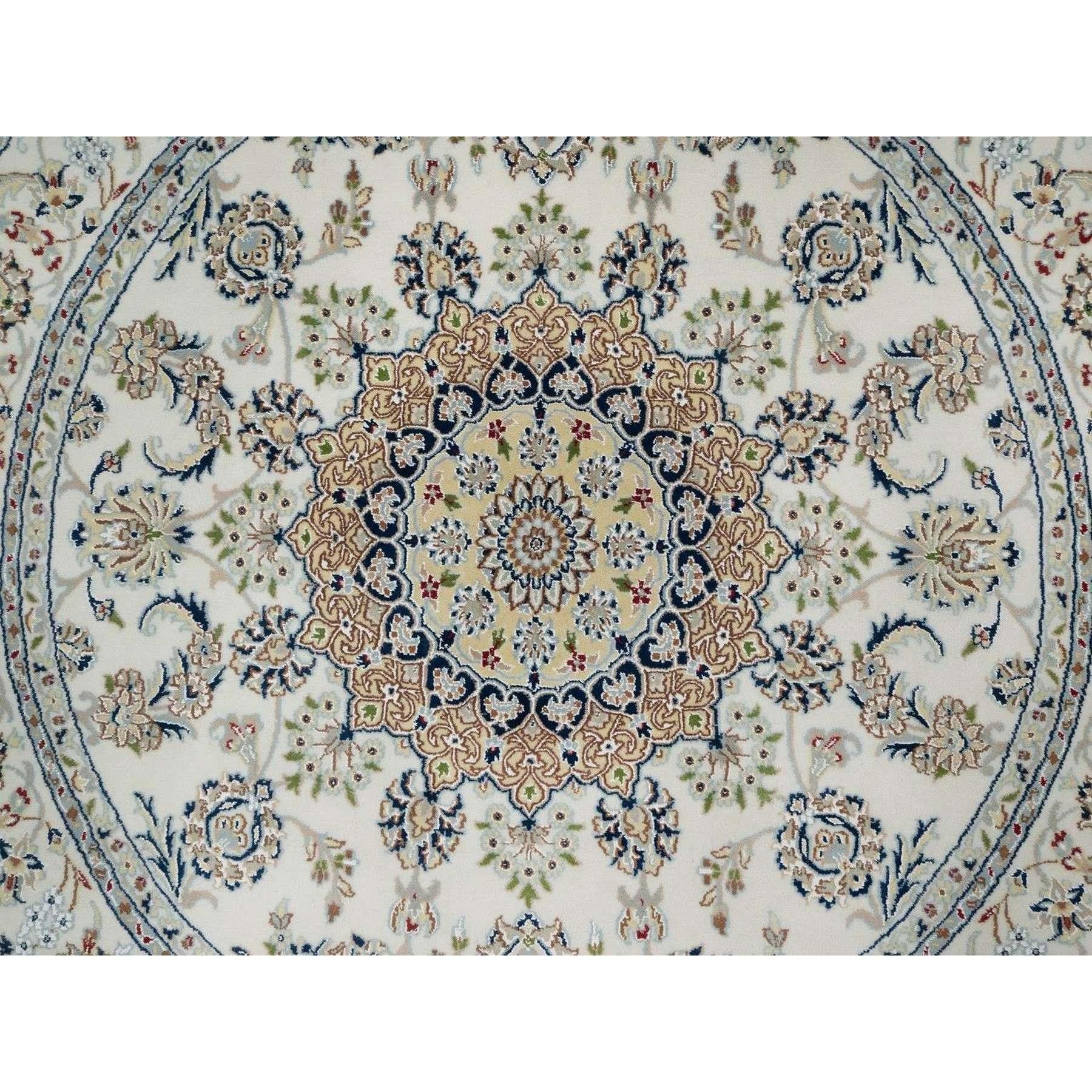 Hand-Knotted 6'x6' Ivory Nain with Medallion Design Hand Knotted Wool and Silk Round Rug For Sale