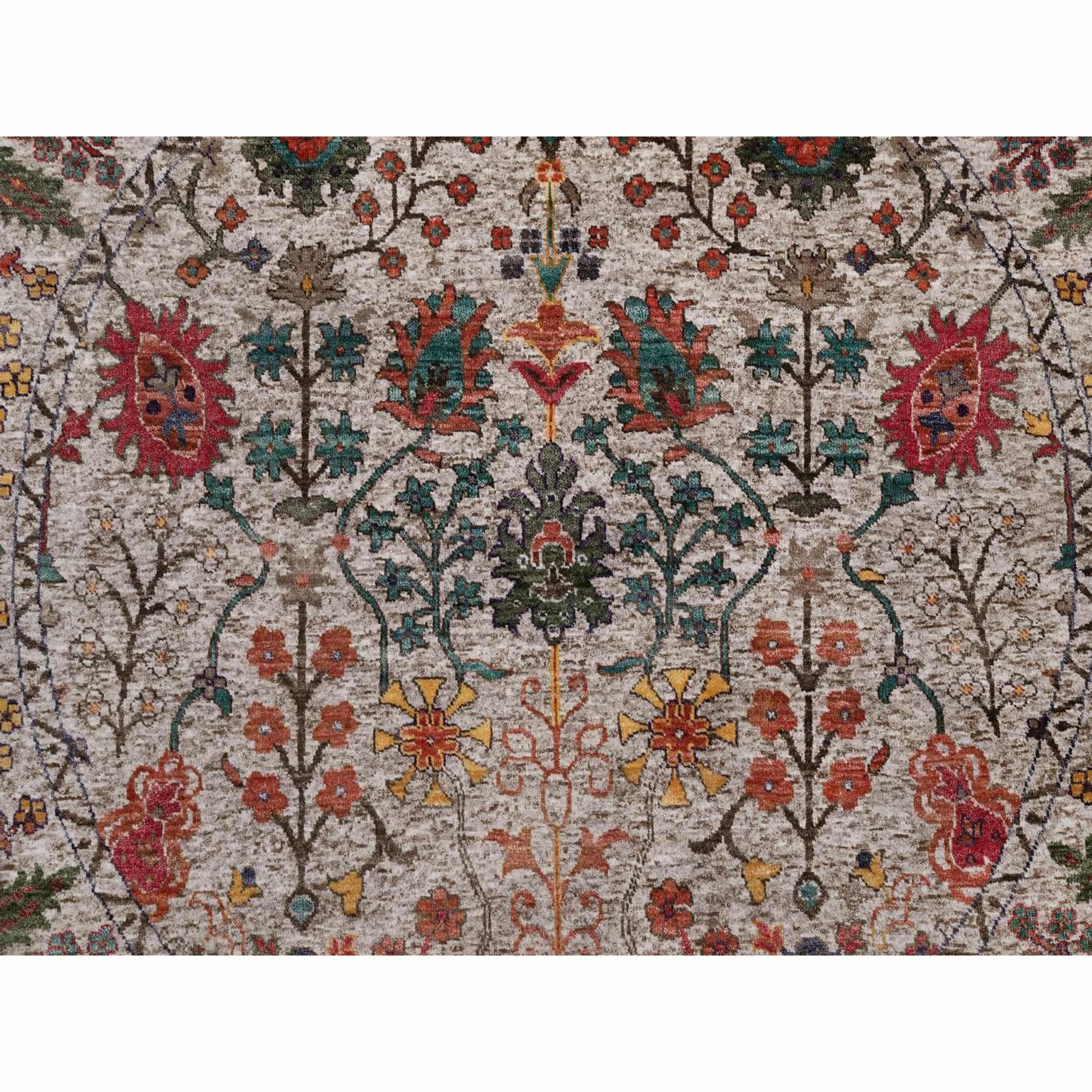 Annodato a mano Tappeto rotondo in lana e seta annodato a mano 6'x6' avorio con design a vaso marrone in vendita