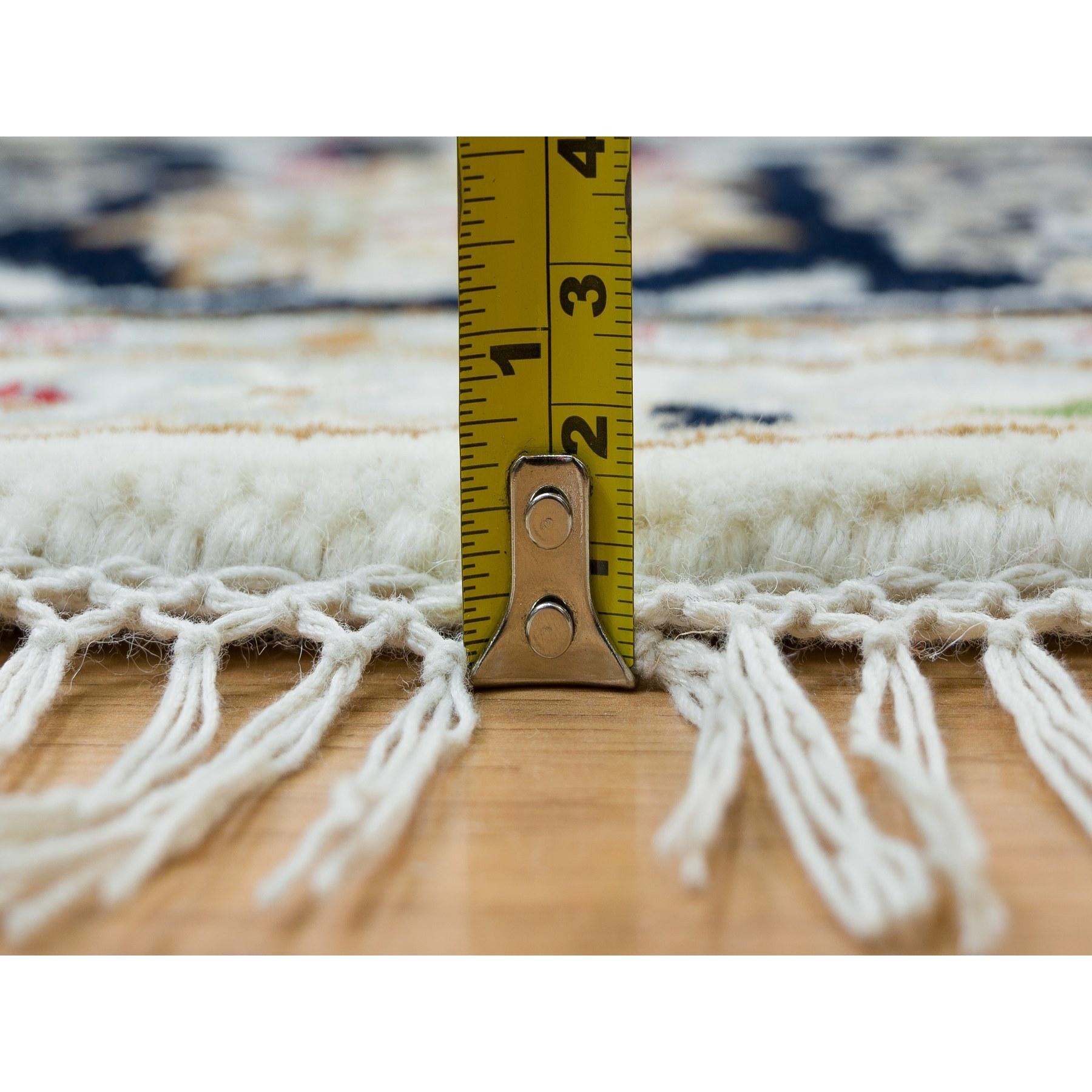 6'x6' Pulverweißer, handgeknüpfter, Nain-Design, 250 KPSI runder Teppich aus weicher Wolle in Pulverweiß (21. Jahrhundert und zeitgenössisch) im Angebot