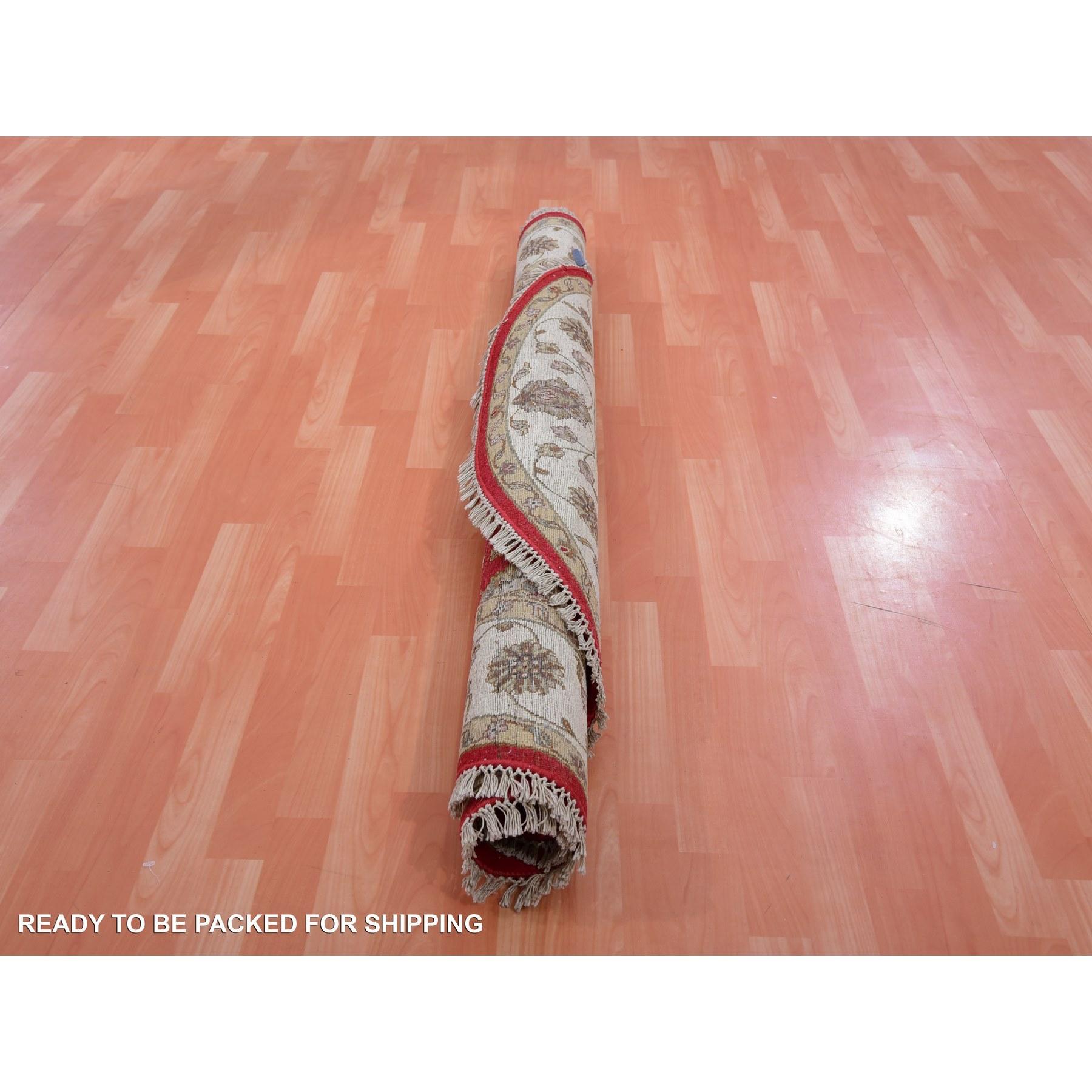 6'x6' Tapis rond en laine et soie rouge Rajasthan All Over Pattern noué à la main en vente 1