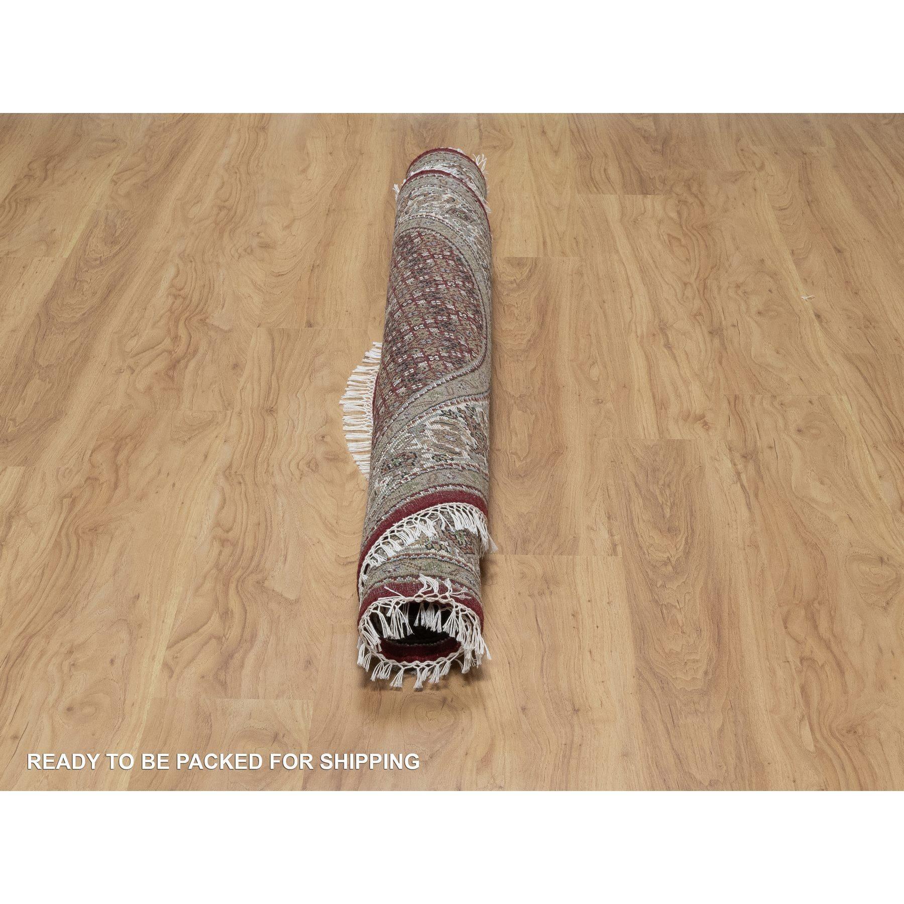 6'x6' Red Tabriz Mahi with Fish Design Pure Wool Hand Knotted Round Rug In New Condition For Sale In Carlstadt, NJ