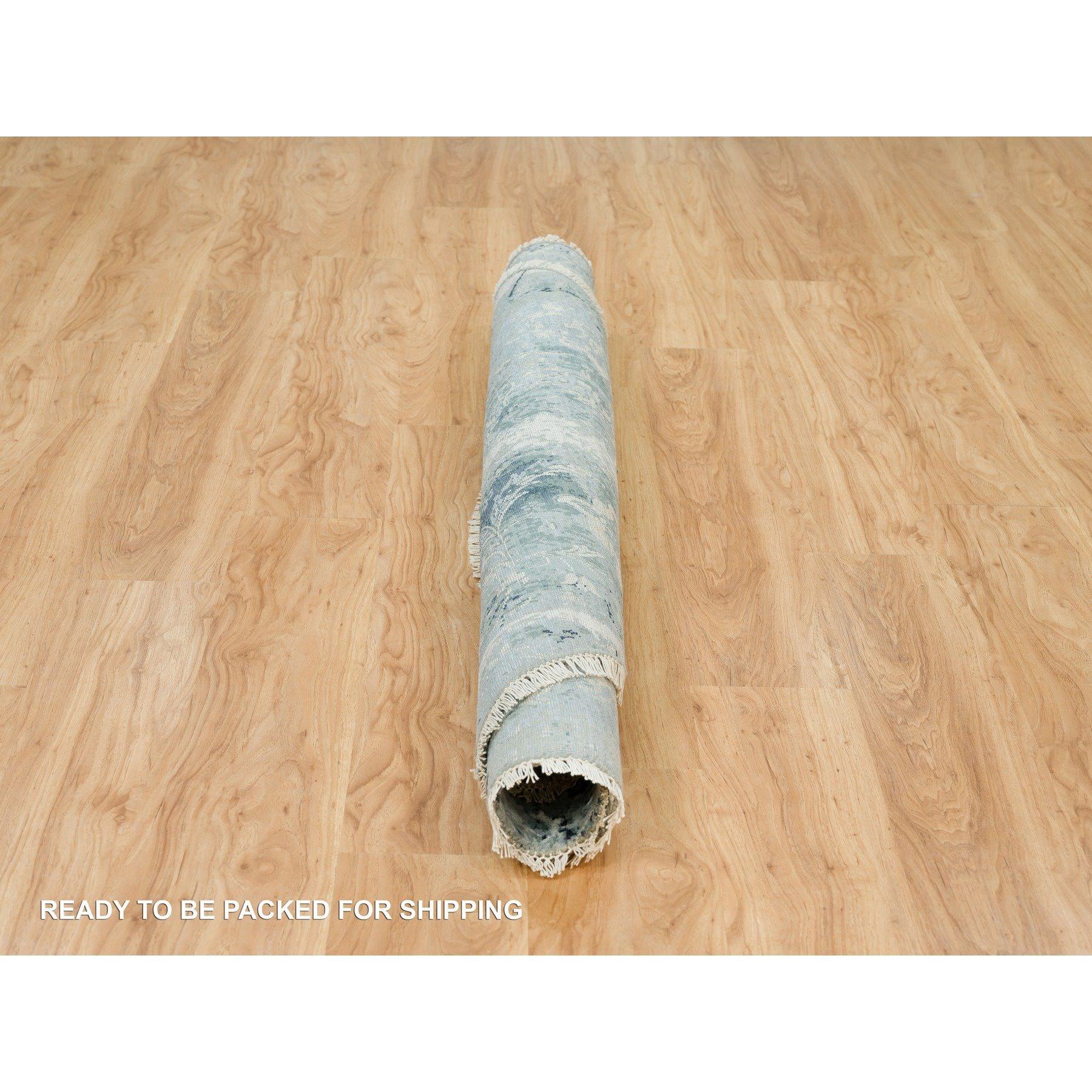 Alfombra redonda anudada a mano de lana y seda azul zafiro borrado zoroastriano 6'x6 en Nuevo estado para la venta en Carlstadt, NJ