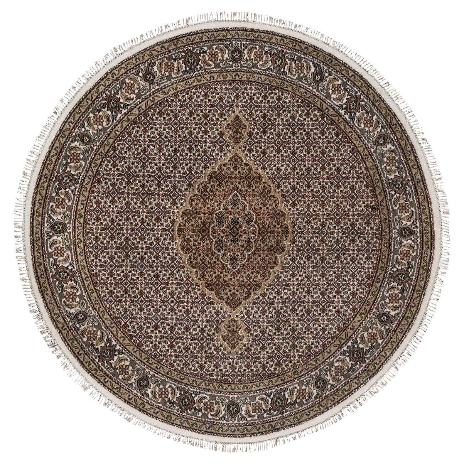 6'x6' White Pure Wool Tabriz Mahi with Fish Design Hand Knotted Round Rug