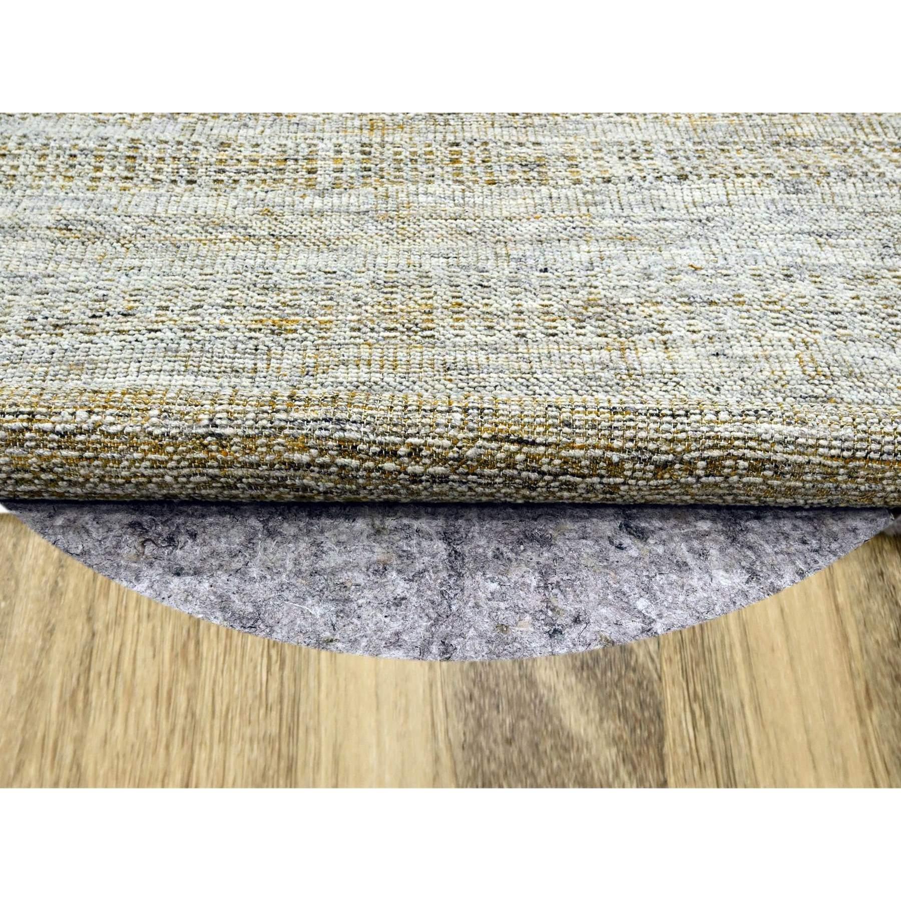 Modern 6'x6' Yellow Hand Knotted Oxidized & Distressed Grass Design Wool Round Rug For Sale