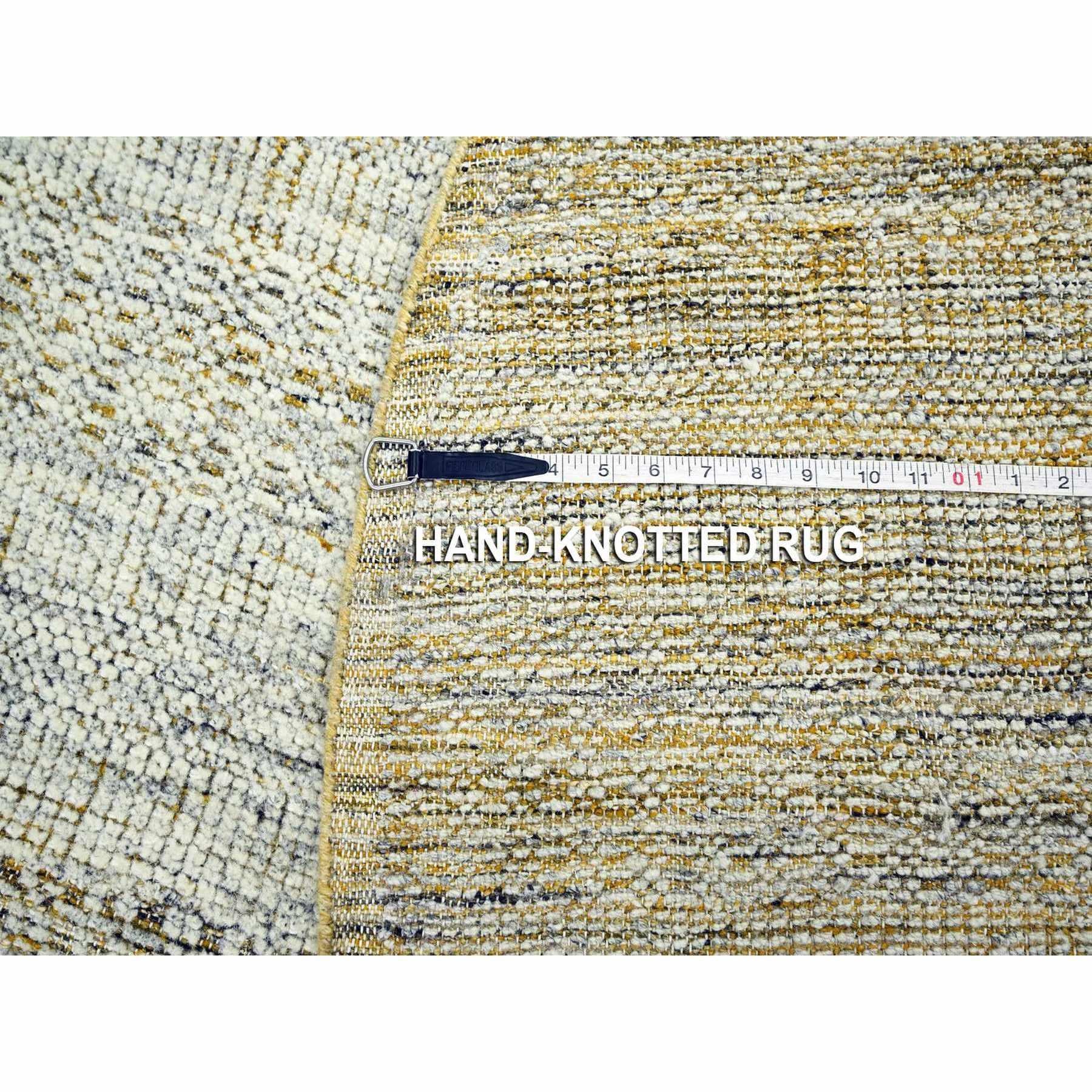 6'x6' Yellow Hand Knotted Oxidized & Distressed Grass Design Wool Round Rug In New Condition For Sale In Carlstadt, NJ