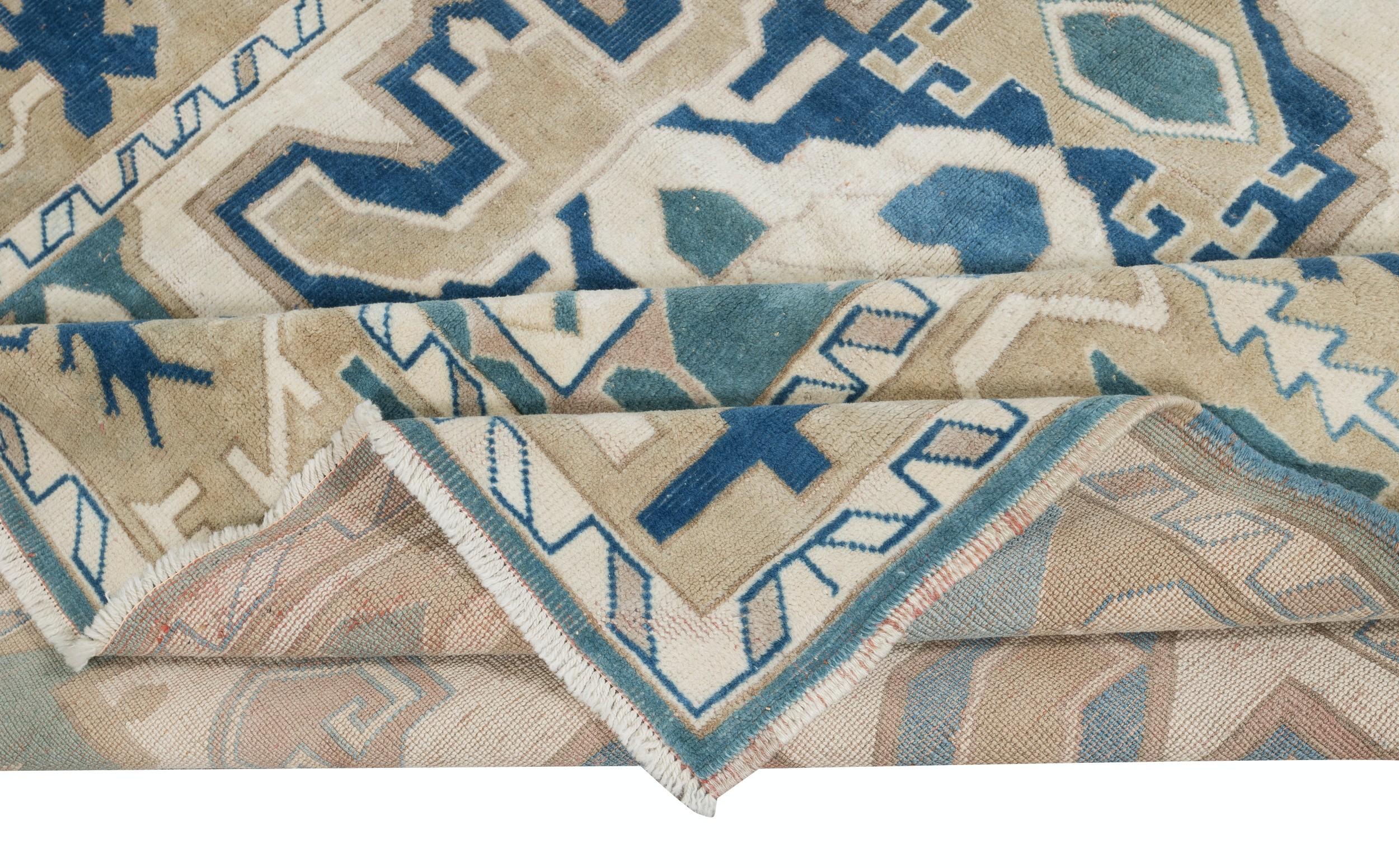 Rustico 6x6.6 Ft Un esemplare unico di Vintage By, Tappeto Turco fatto a mano, 100% Lana in vendita