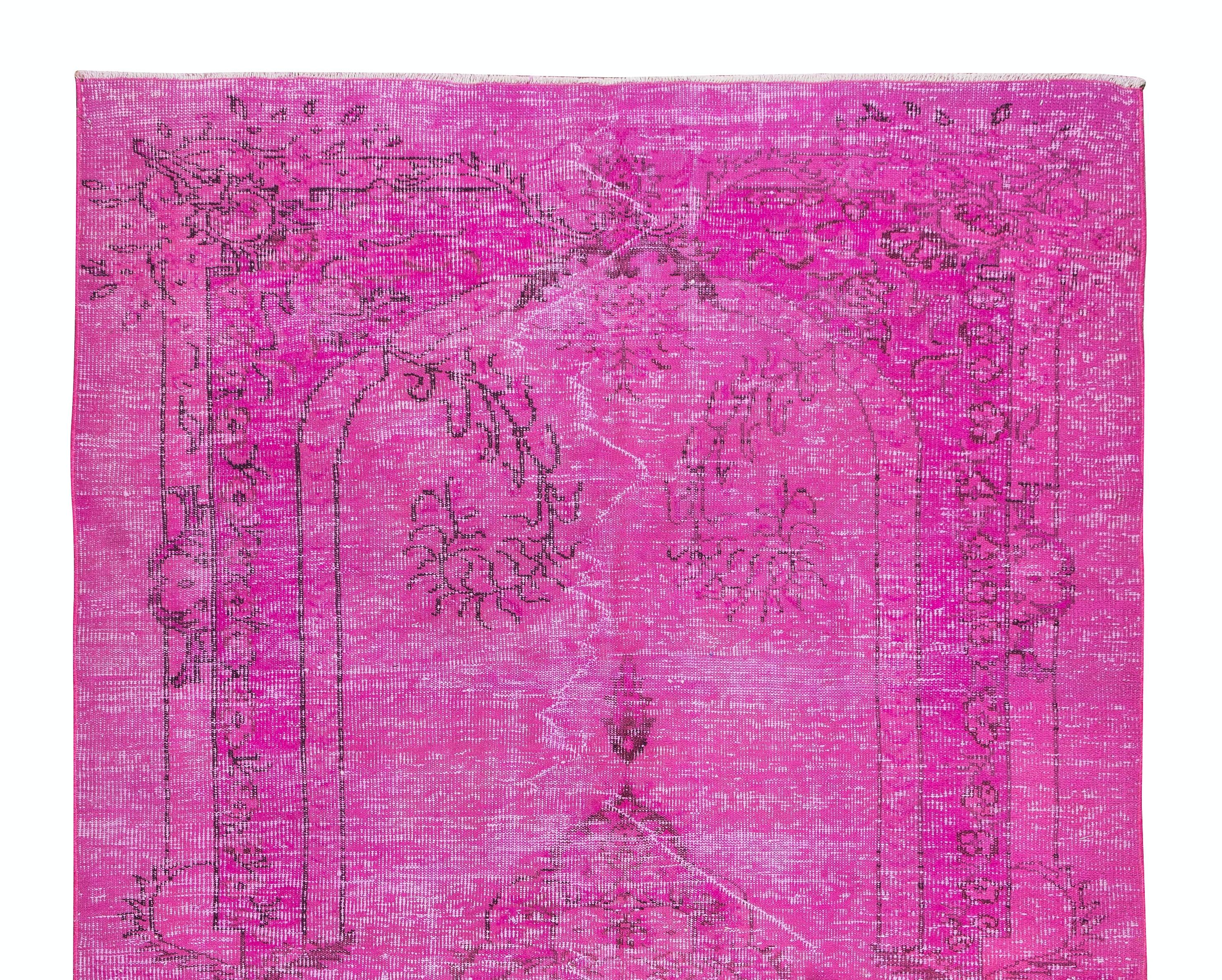 Turc 6x7.3 ft Modern Home Decor Pink Carpet, Hand Knotted Anatolian Vintage Area Rug (tapis noué à la main) en vente
