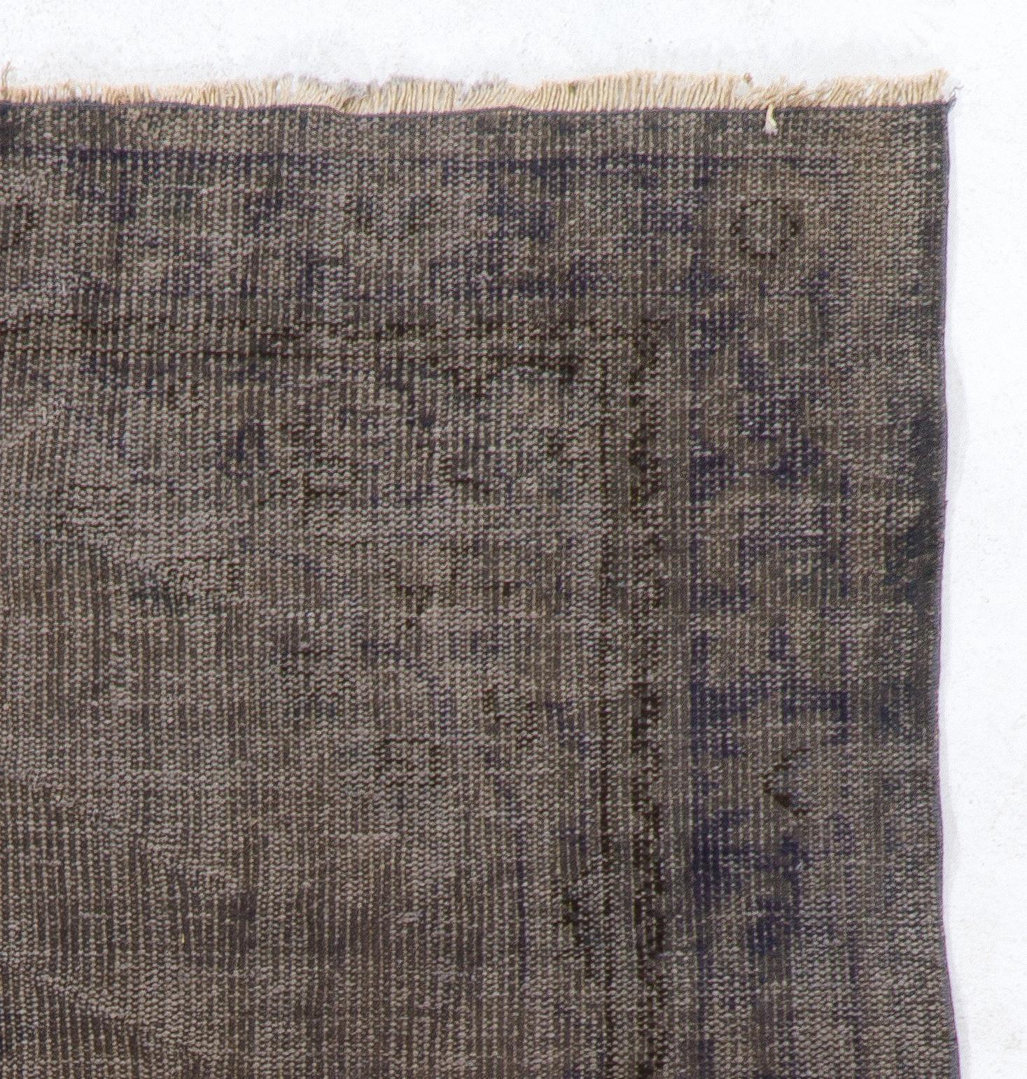 6x7.8 Ft handgefertigter türkischer Vintage-Teppich in Grau & Braun für Moderne Inneneinrichtung (Türkisch) im Angebot