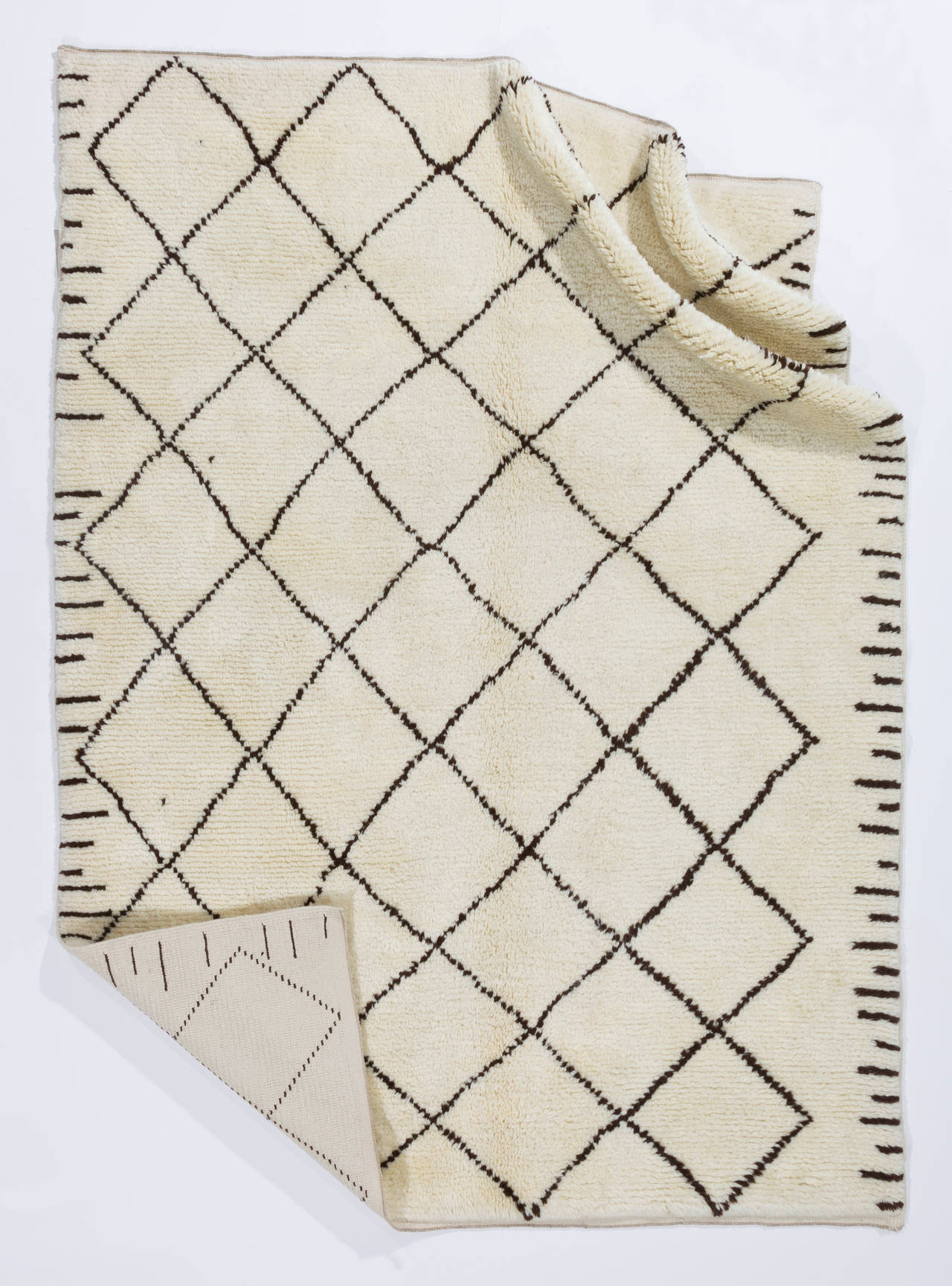 Hand-Knotted 6x8 ft Modern Hand Knotted Moroccan Tulu Rug Made of Natural Ivory, Brown Wool For Sale