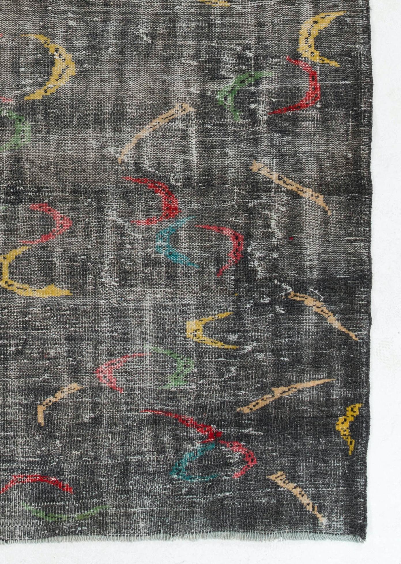 6x8.3 Ft Vintage Handmade Turkish Zeki Muren Rug with Boomerang Shaped Figures In Good Condition For Sale In Spring Valley, NY