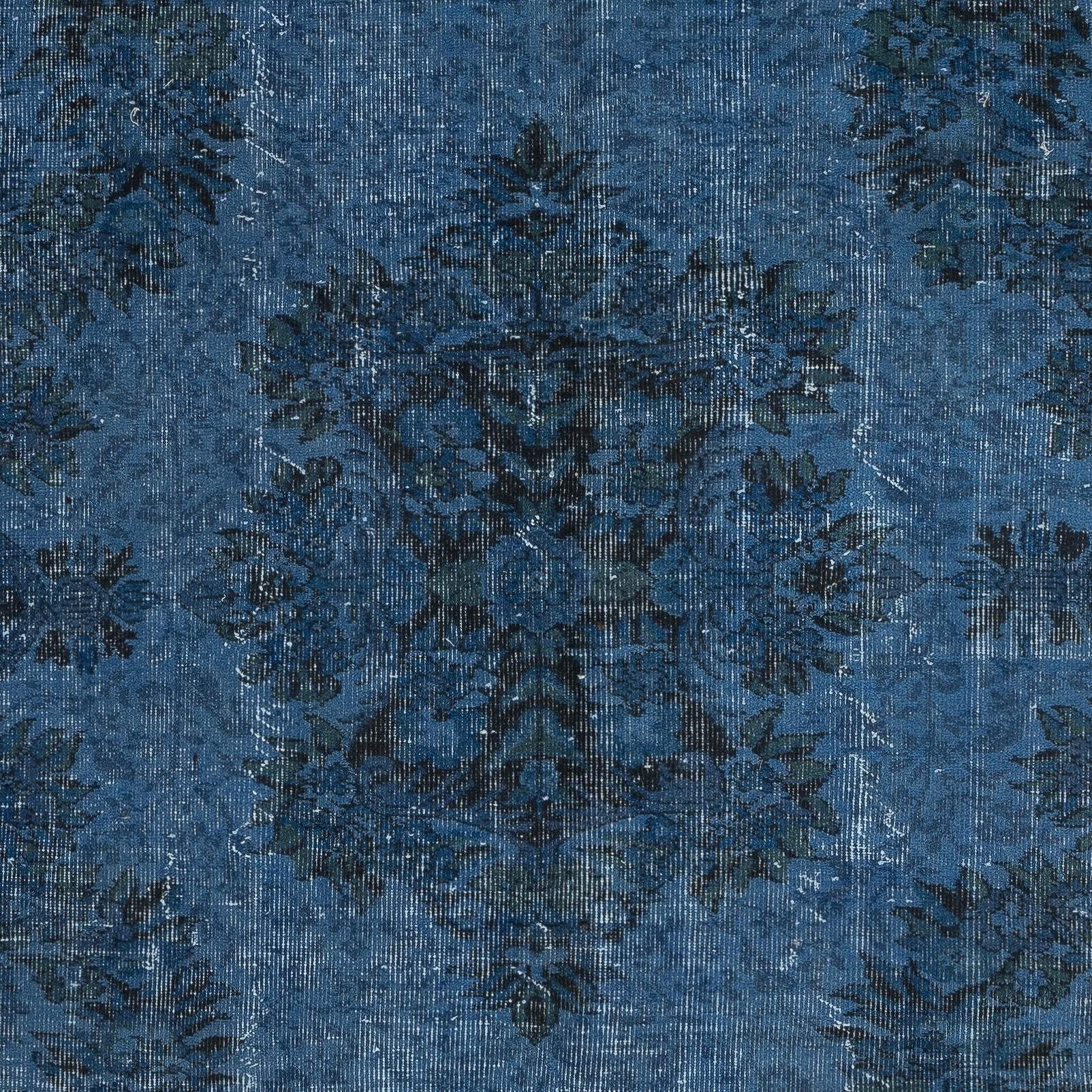 Annodato a mano Tappeto in lana blu 6x8.5 Ft per interni contemporanei, fatto a mano in Turchia in vendita